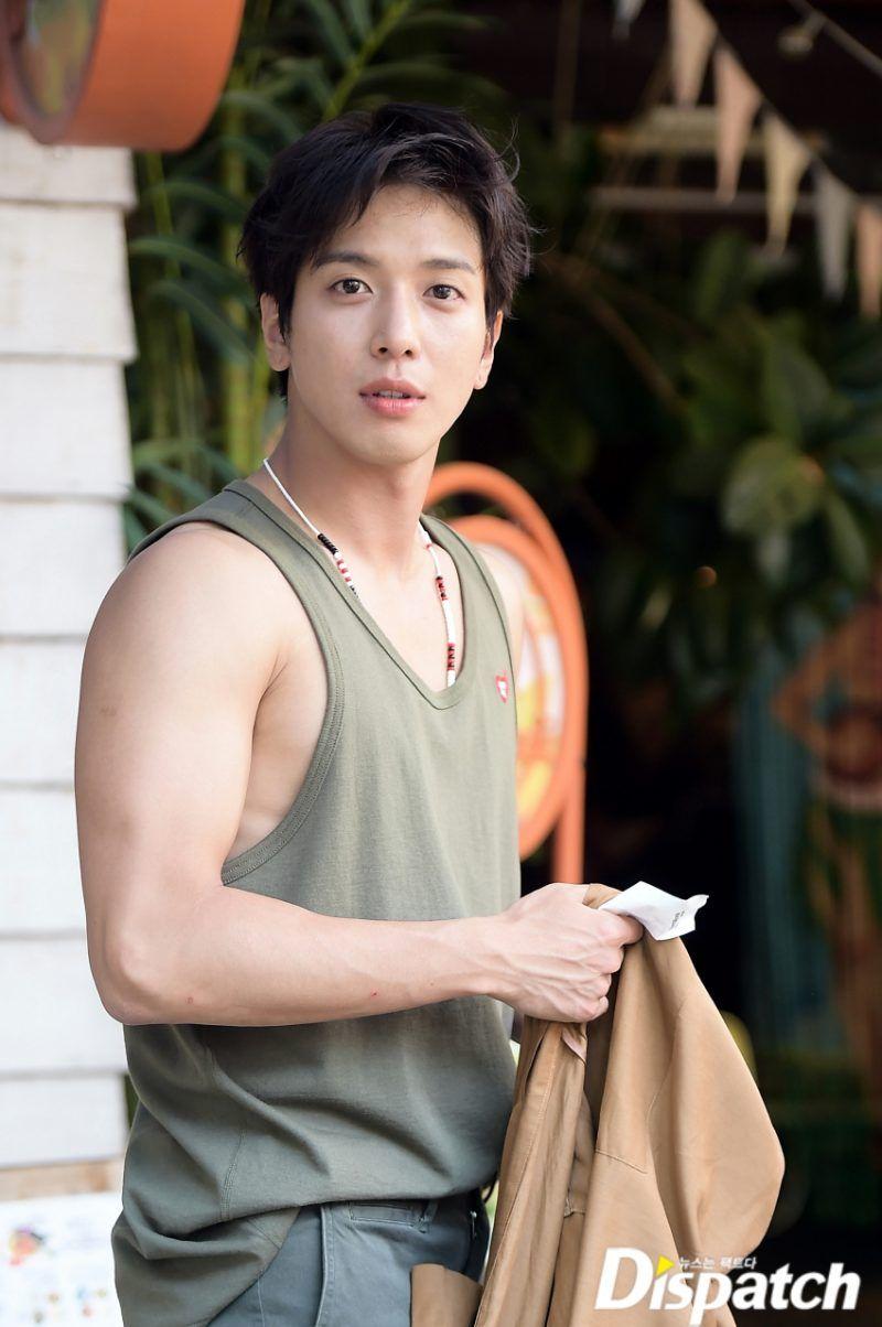 800x1204 Jung Yong Hwa's Solo Comeback 'Do Disturb'