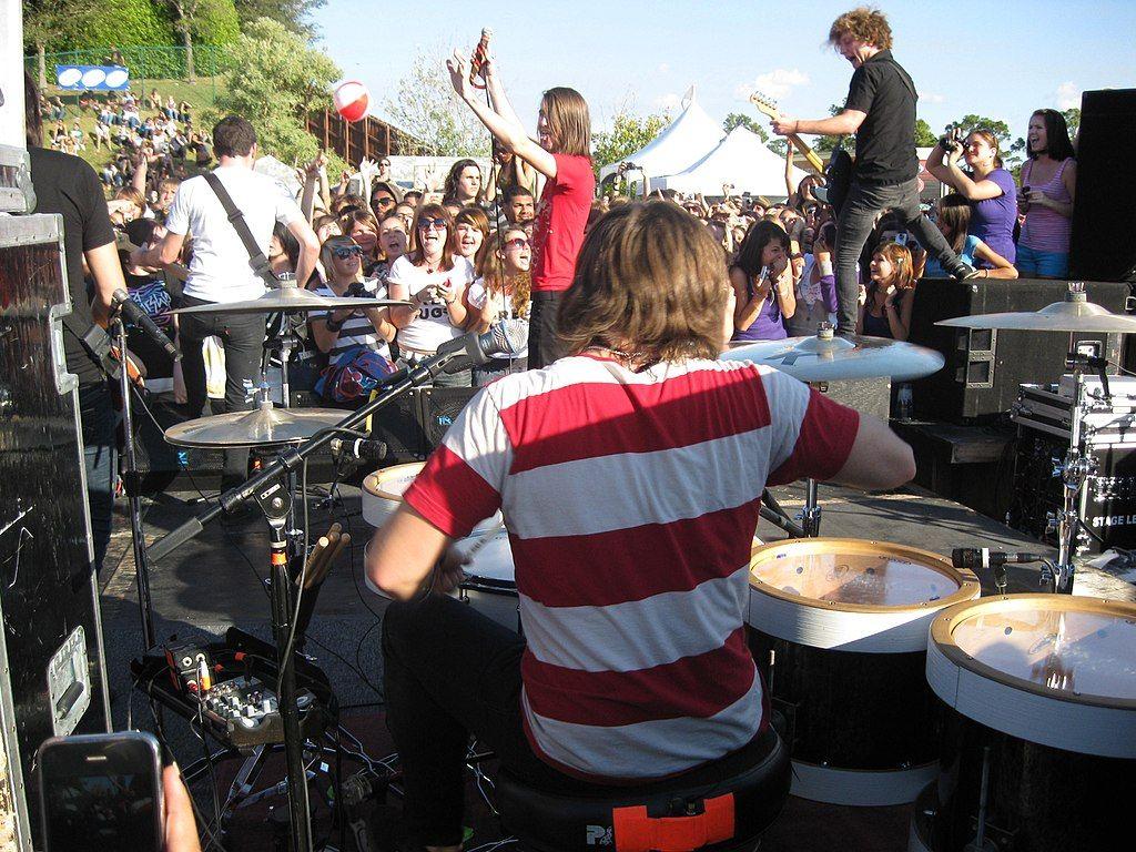 1024x768 Mayday Parade