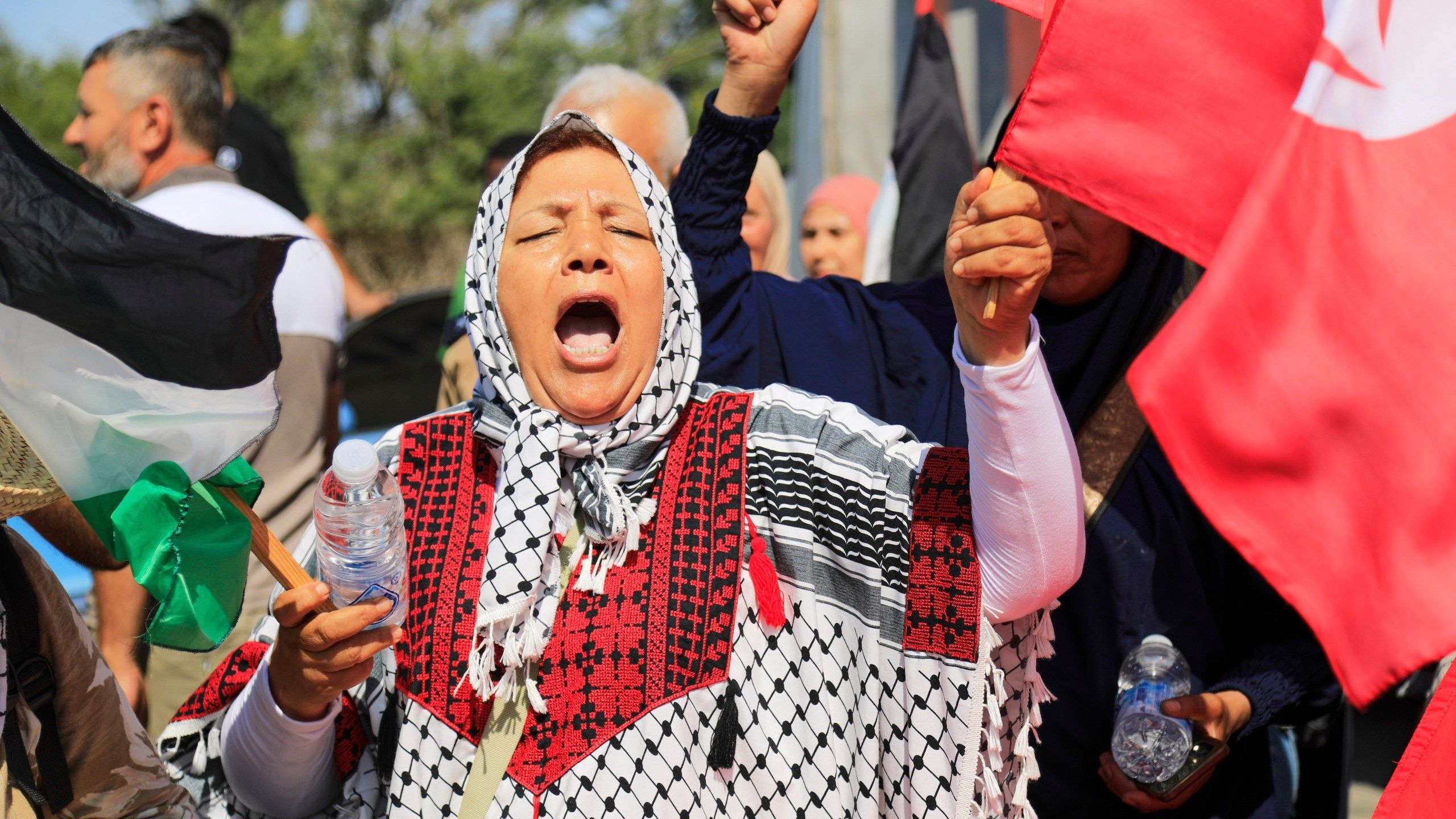 2560x1440 Egypt blocks activists aiming to march to Gaza to draw attention to humanitarian crisis
