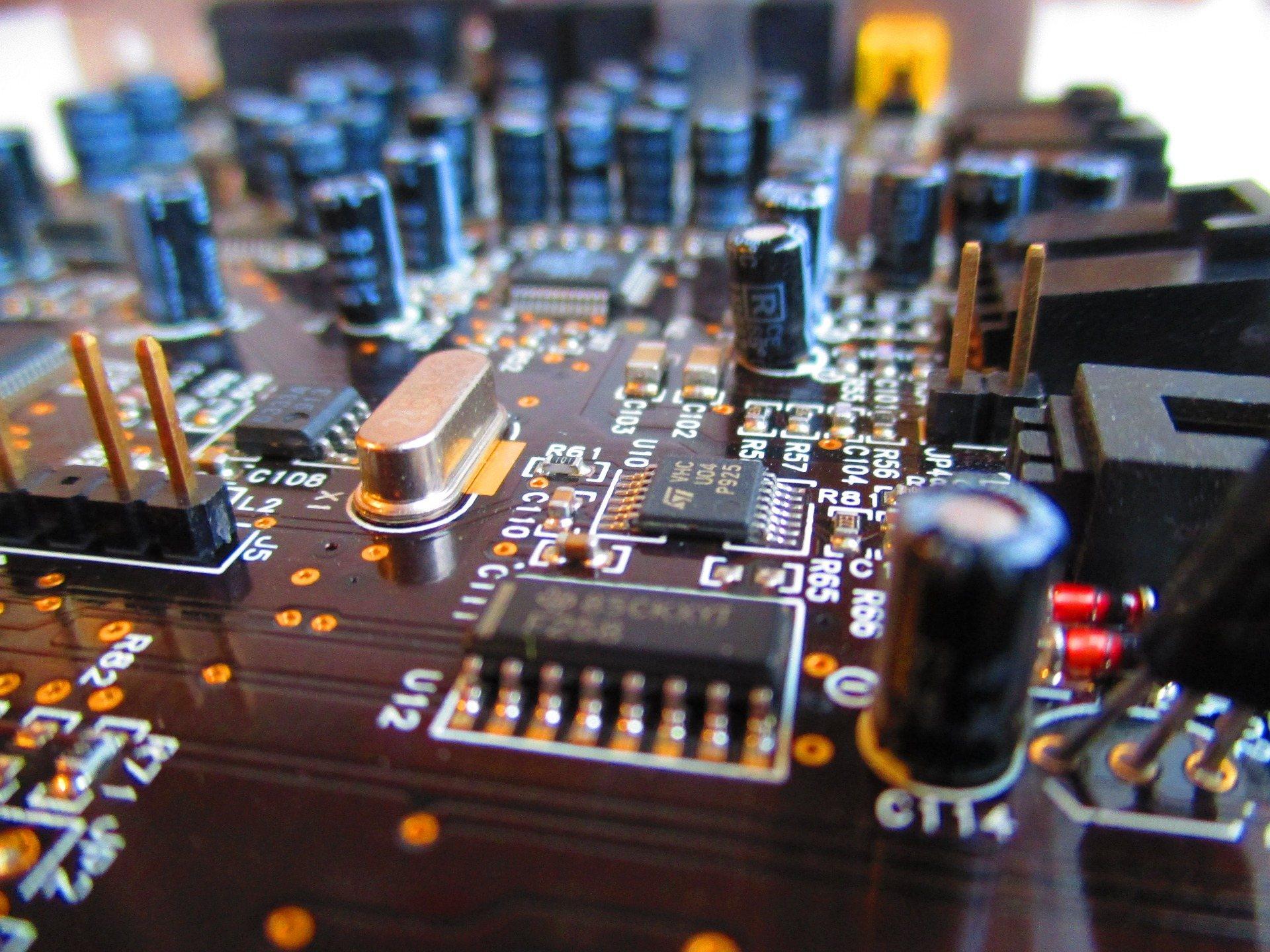 1920x1440 Circuit Board Wallpaper
