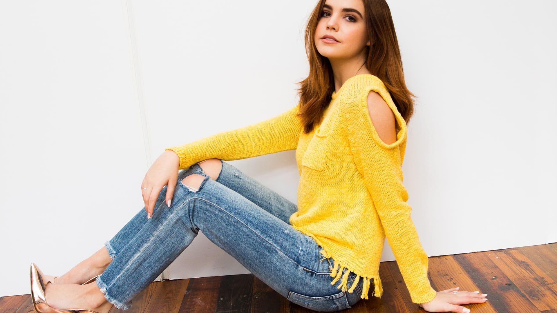 1920x1080 Bailee Madison Theme for Windows 10 and 11
