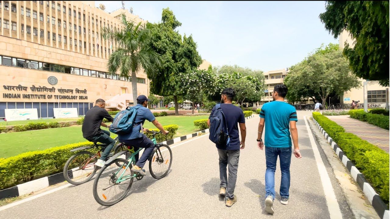 1280x720 IIT Delhi ROADS tour. large and beautiful lush green campus
