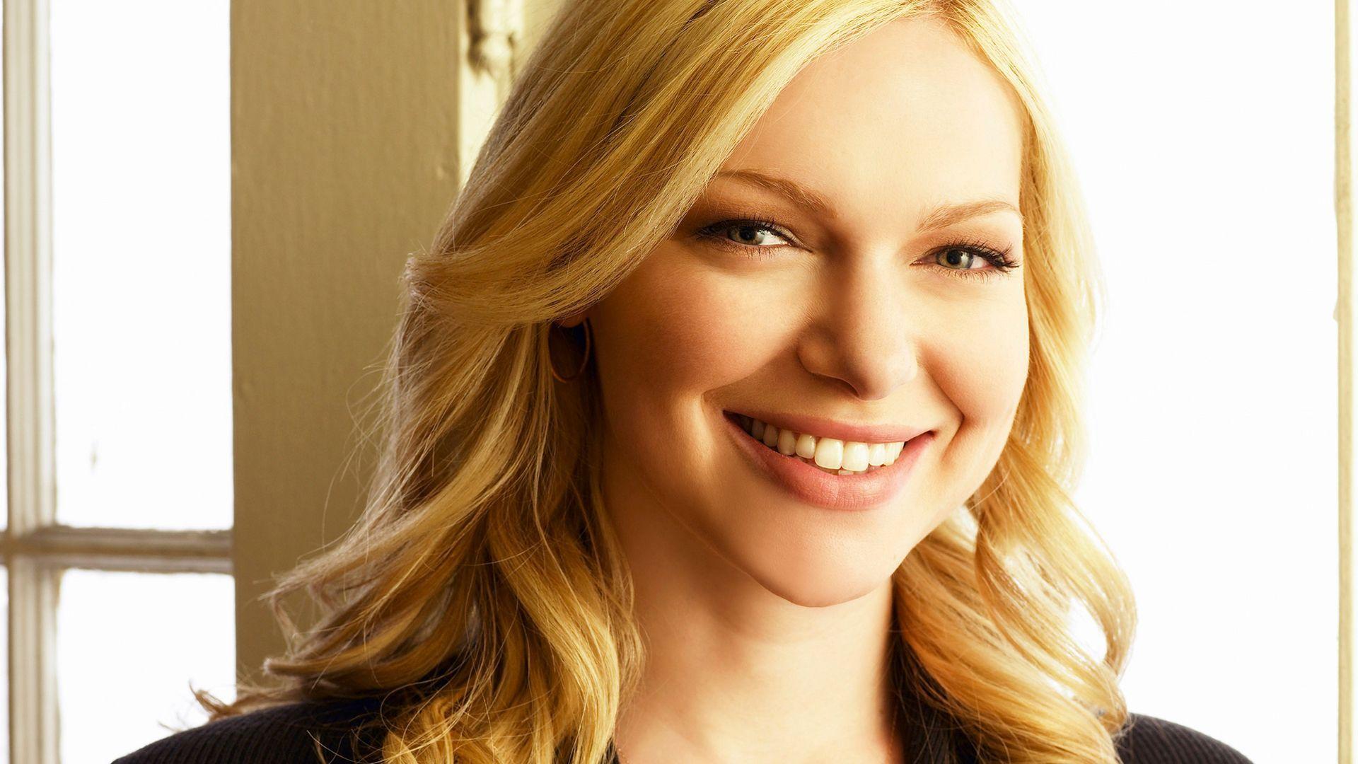 1920x1080 Laura Prepon Wallpaper