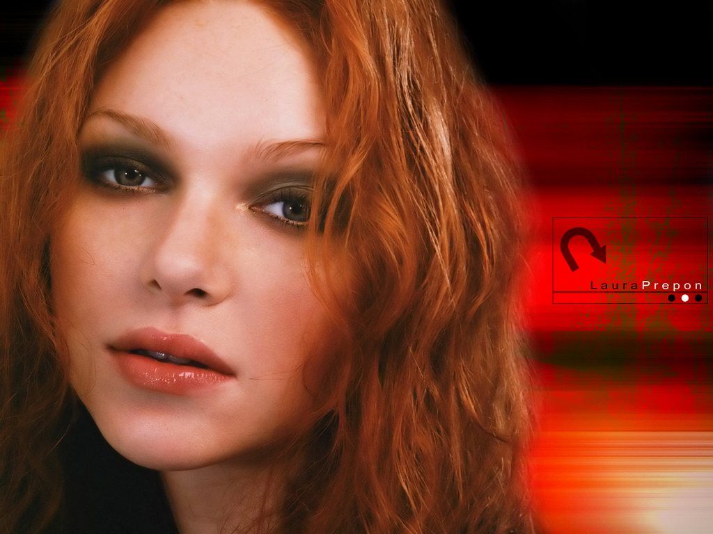1024x768 Image Website Amazing: Laura Prepon