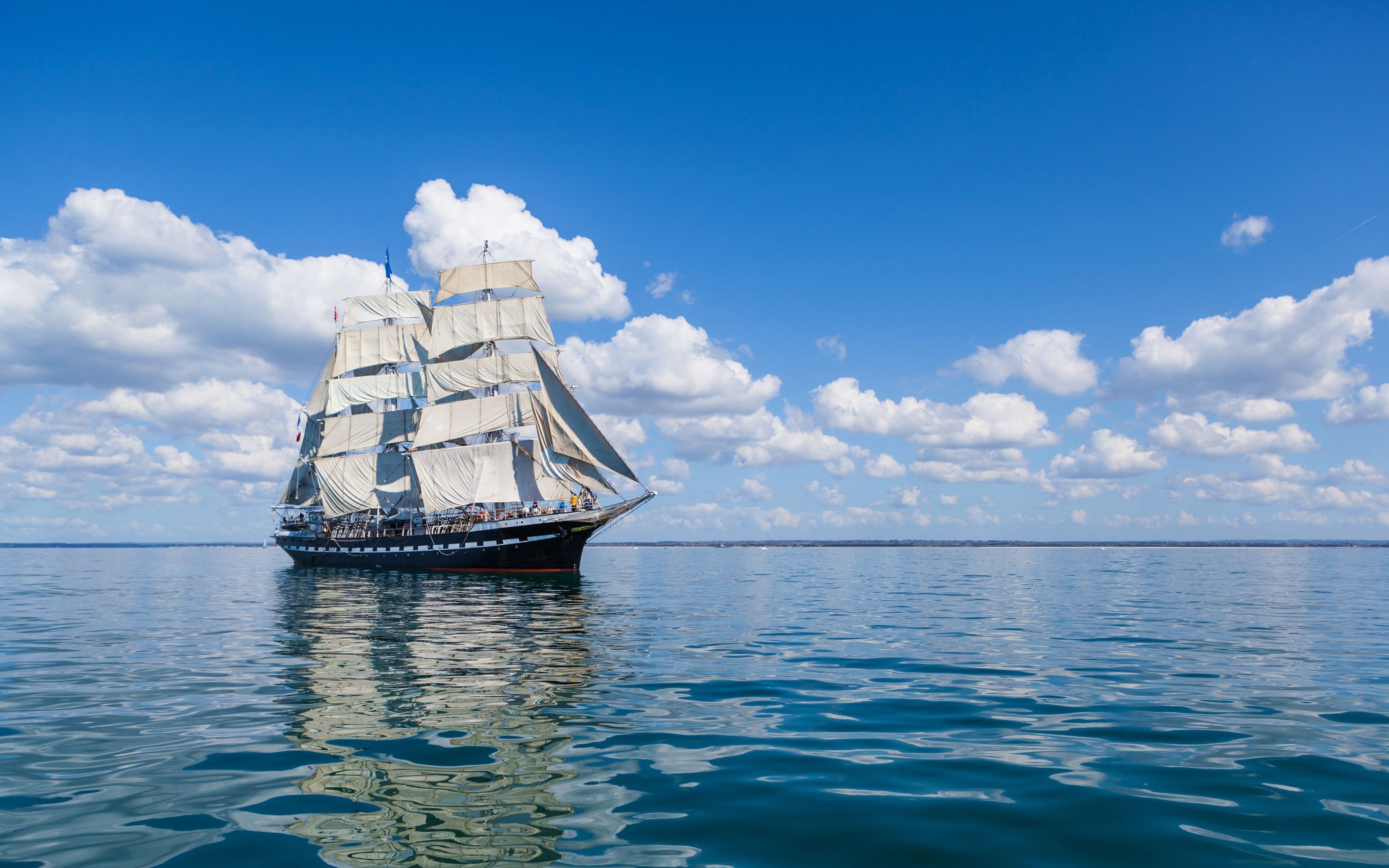 3840x2400 Sea Ship Wallpaper