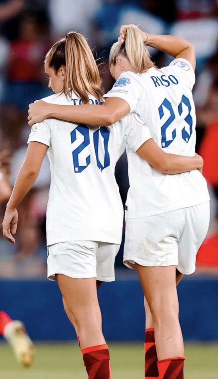 736x1276 Alessia Russo & Ella Toone. Ella toone wallpaper, England lionesses wallpaper, Female soccer players