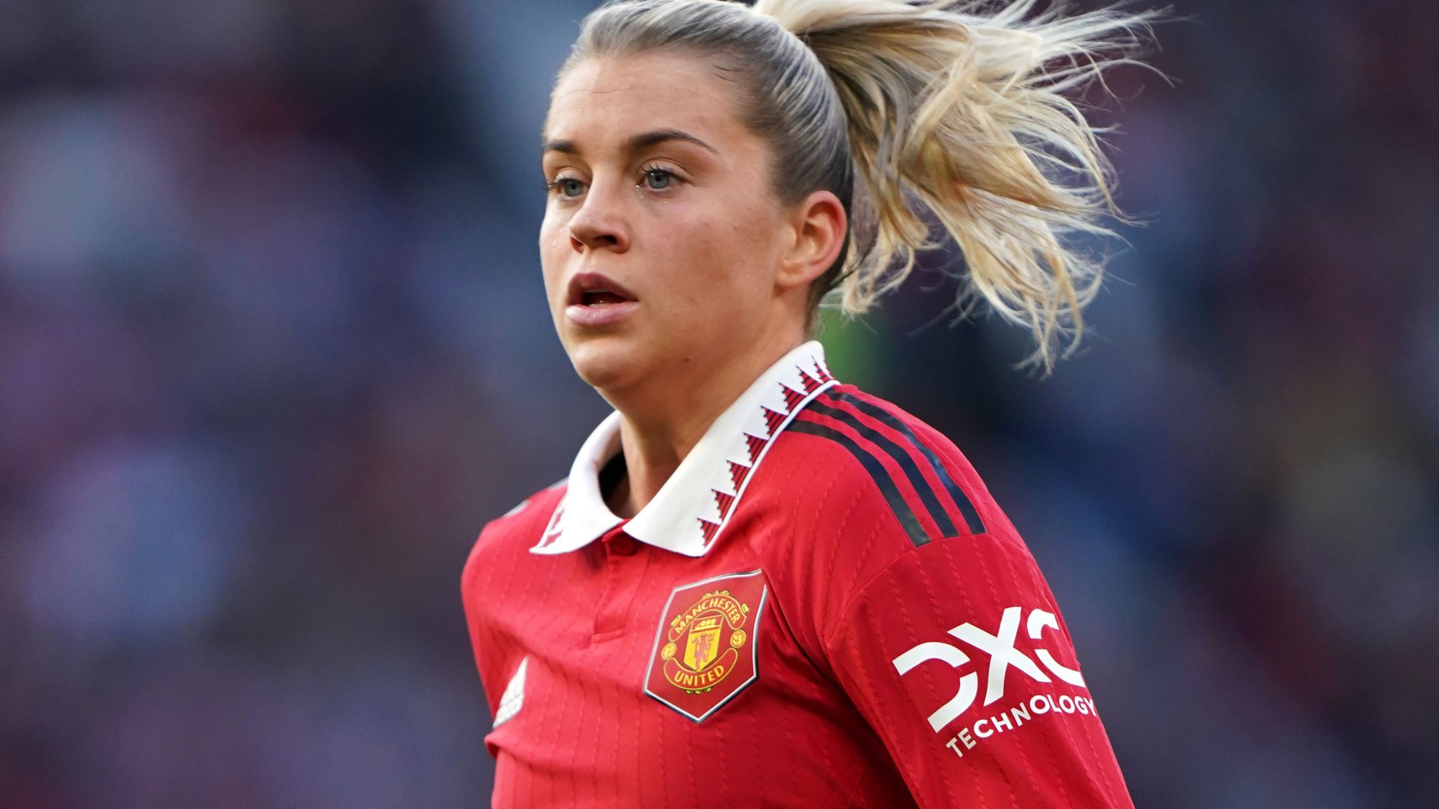 2048x1152 Alessia Russo: Arsenal Make World Record Bid For Manchester United And England Forward