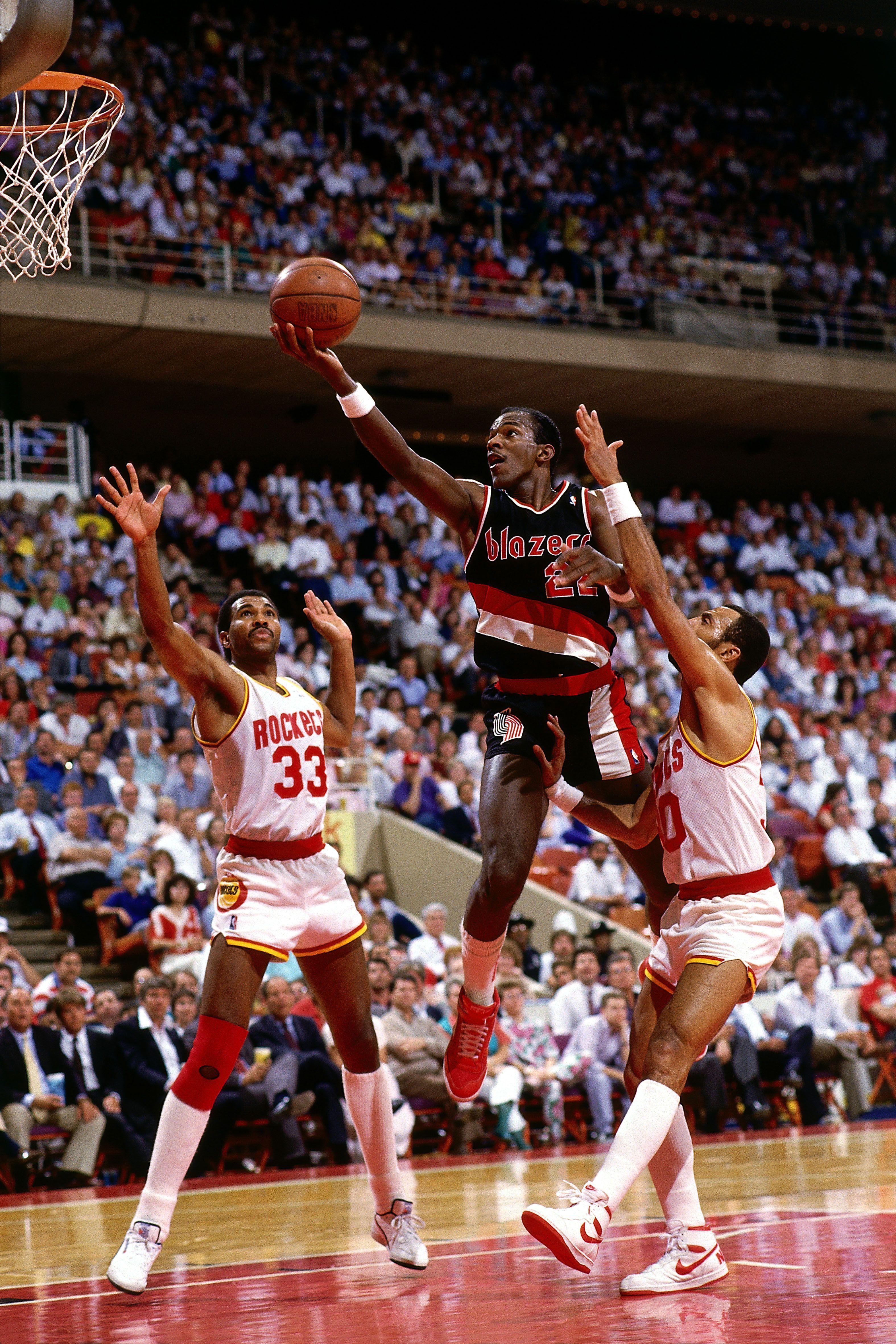 3150x4724 Clyde Drexler Wallpaper