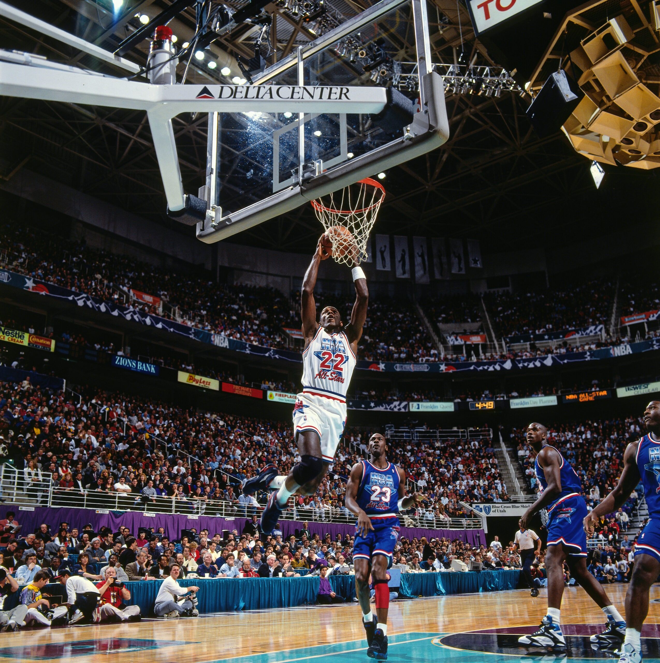 2549x2560 Archive 75 Clyde Drexler