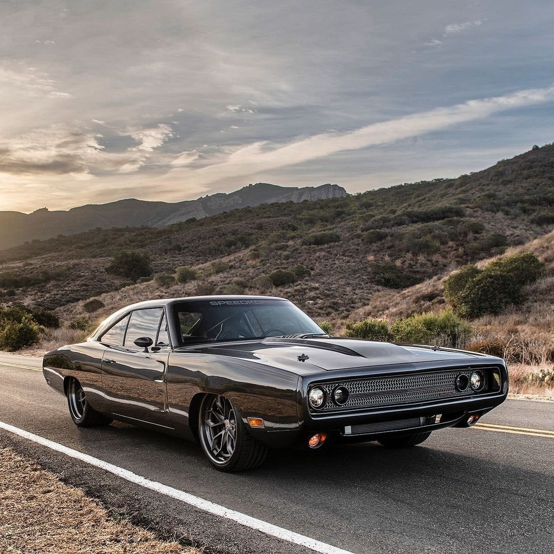 1080x1080 Dodge Charger