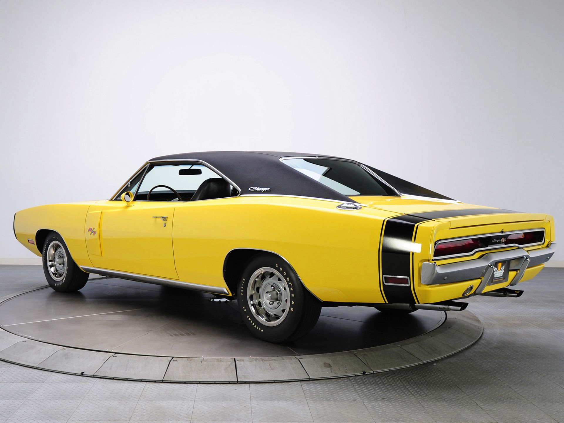 1920x1440 Dodge Charger R T 426 Hemi Wallpaper