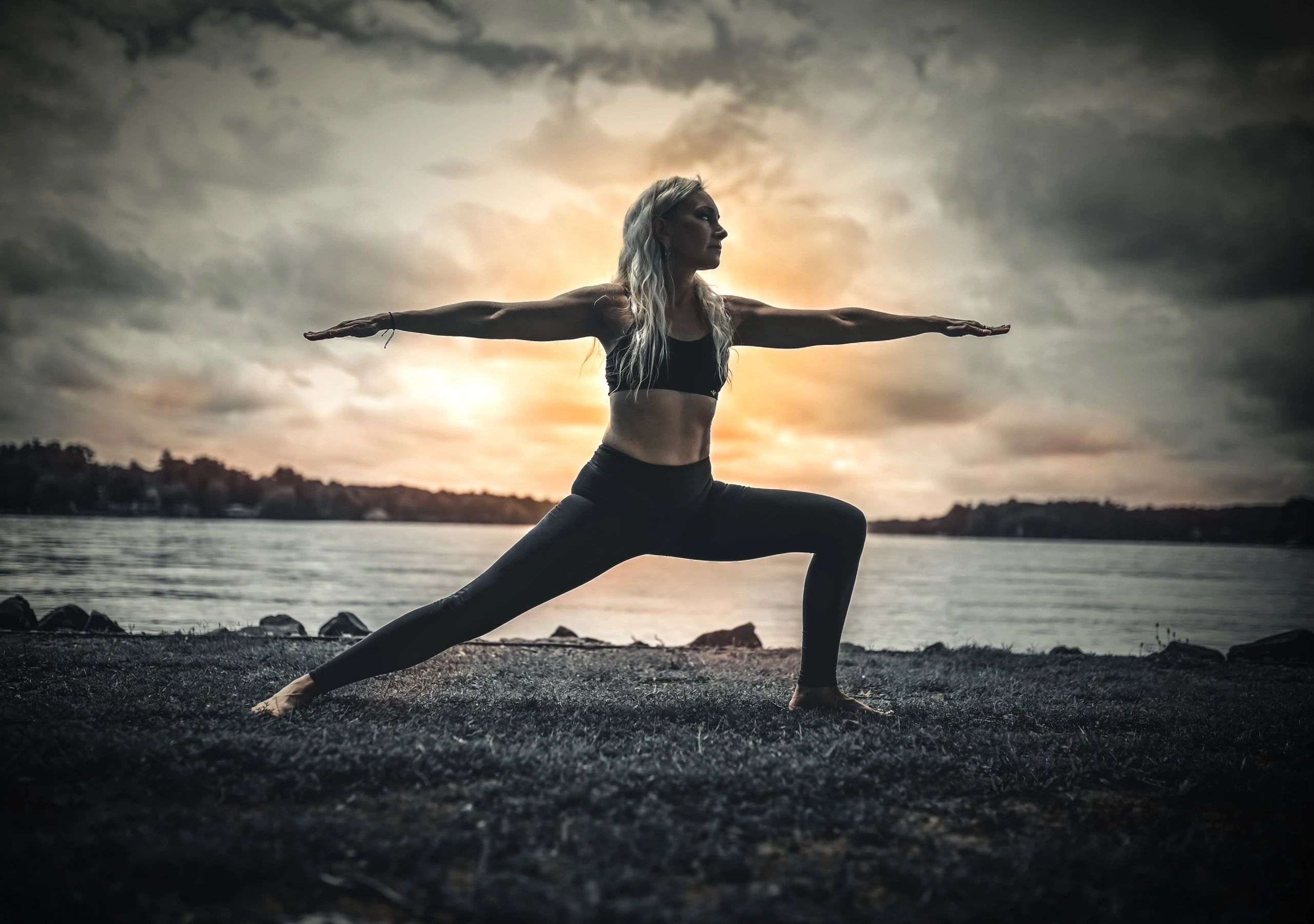 2560x1800 Rising Dawn Yoga Studio: Classes & Wellness