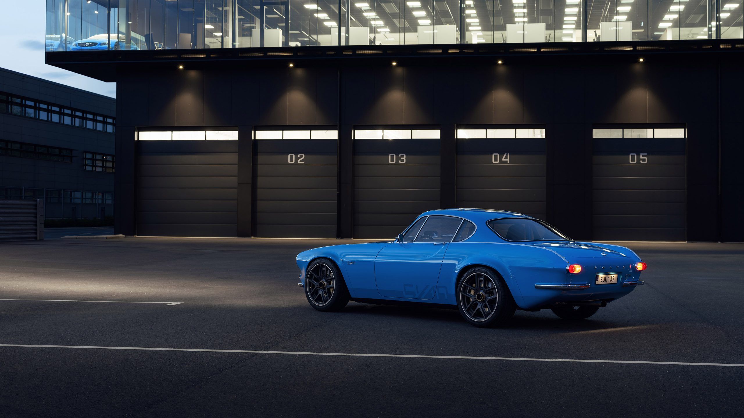 2560x1440 Volvo P1800 Cyan Wallpaper