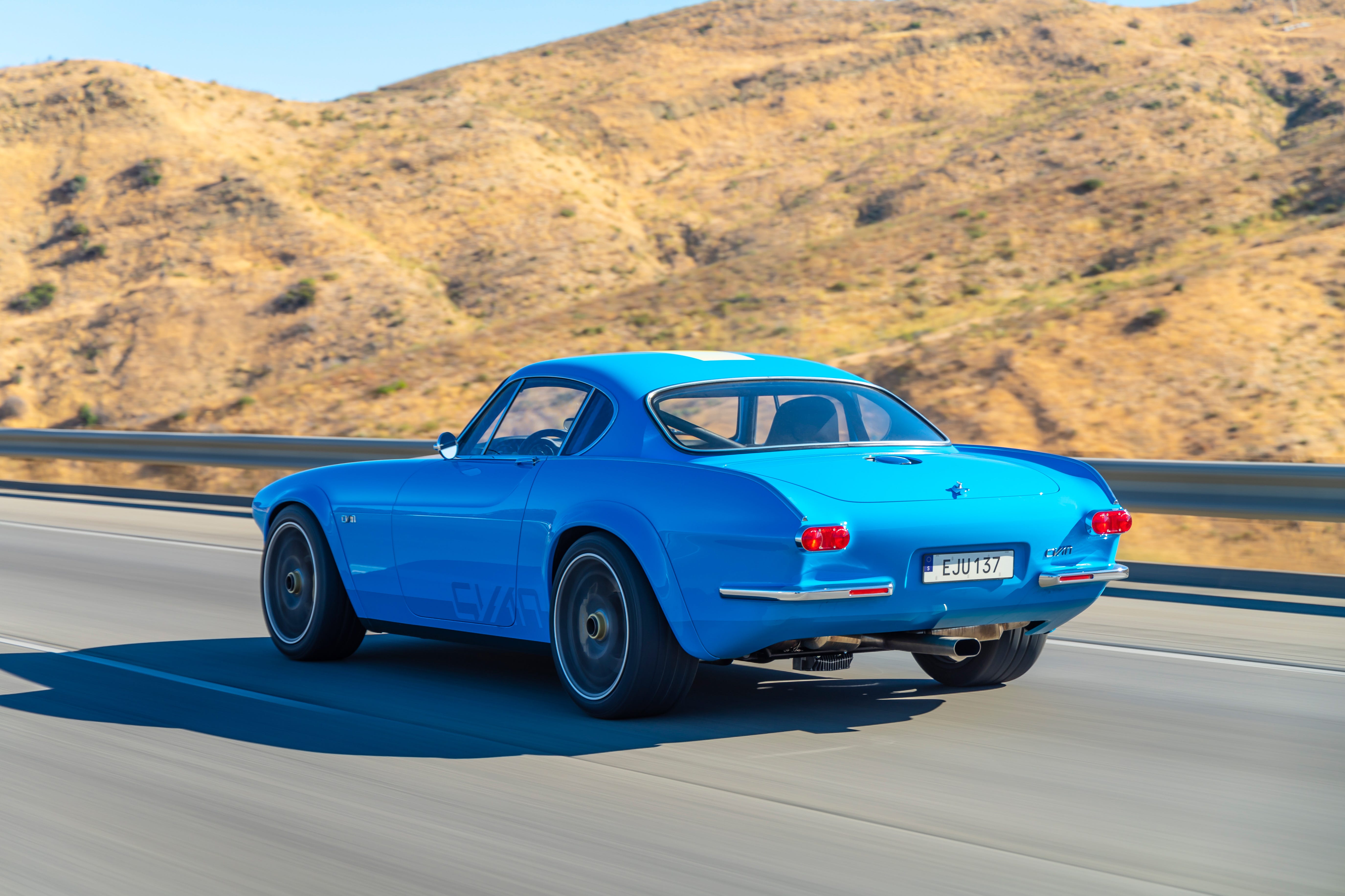5500x3667 View Photo of the Volvo P1800 Cyan Racing Continuation