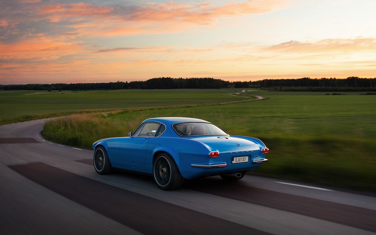 1200x750 Volvo P1800 Cyan named Retro Hero of the Year