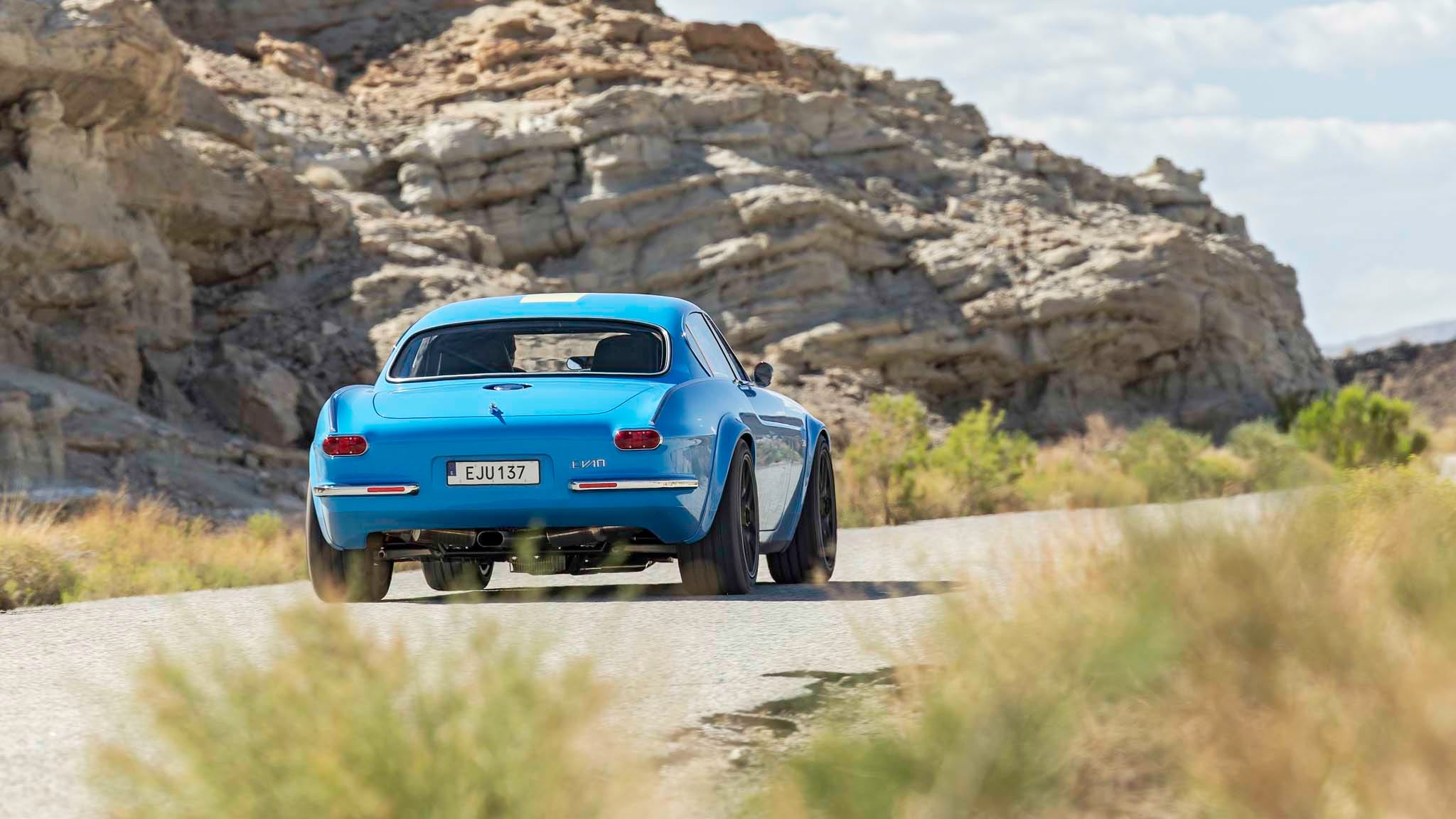 2048x1152 Volvo P1800 Cyan First Test Review: Everything the P1800 Always Deserved To Be