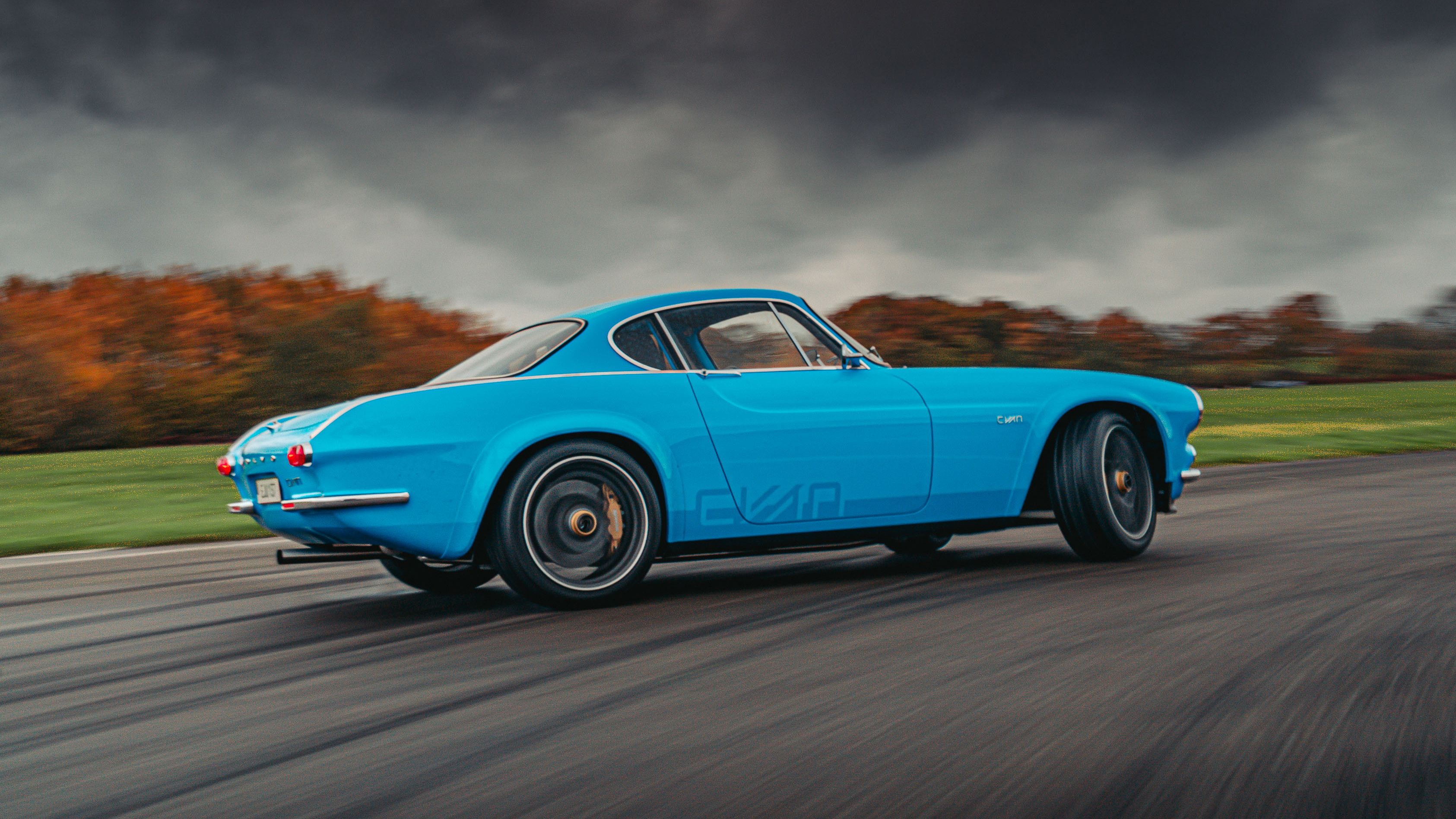 3371x1896 Cyan P1800 review: the 414bhp Volvo restomod Reviews 2026