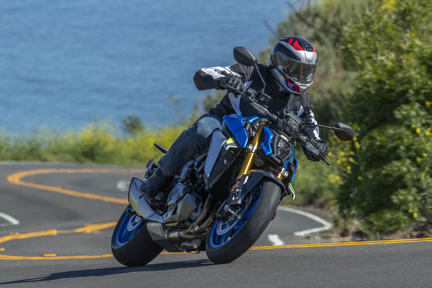 1499x1000 Suzuki GSX S1000. Road Test Review