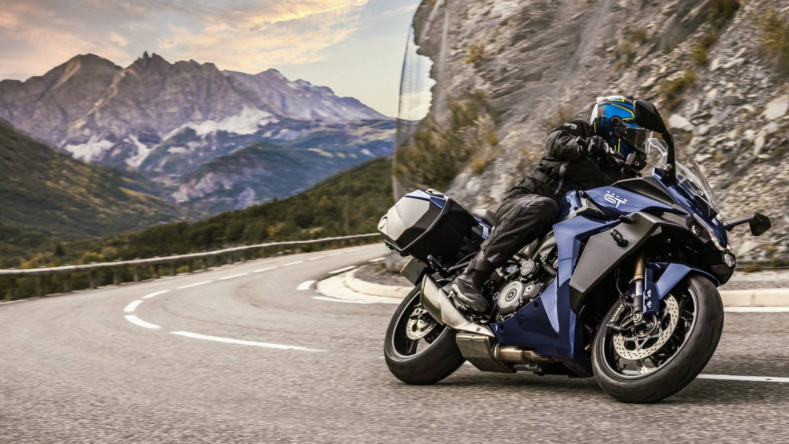 1600x900 Reasons Why We Love The Suzuki GSX S1000 GT