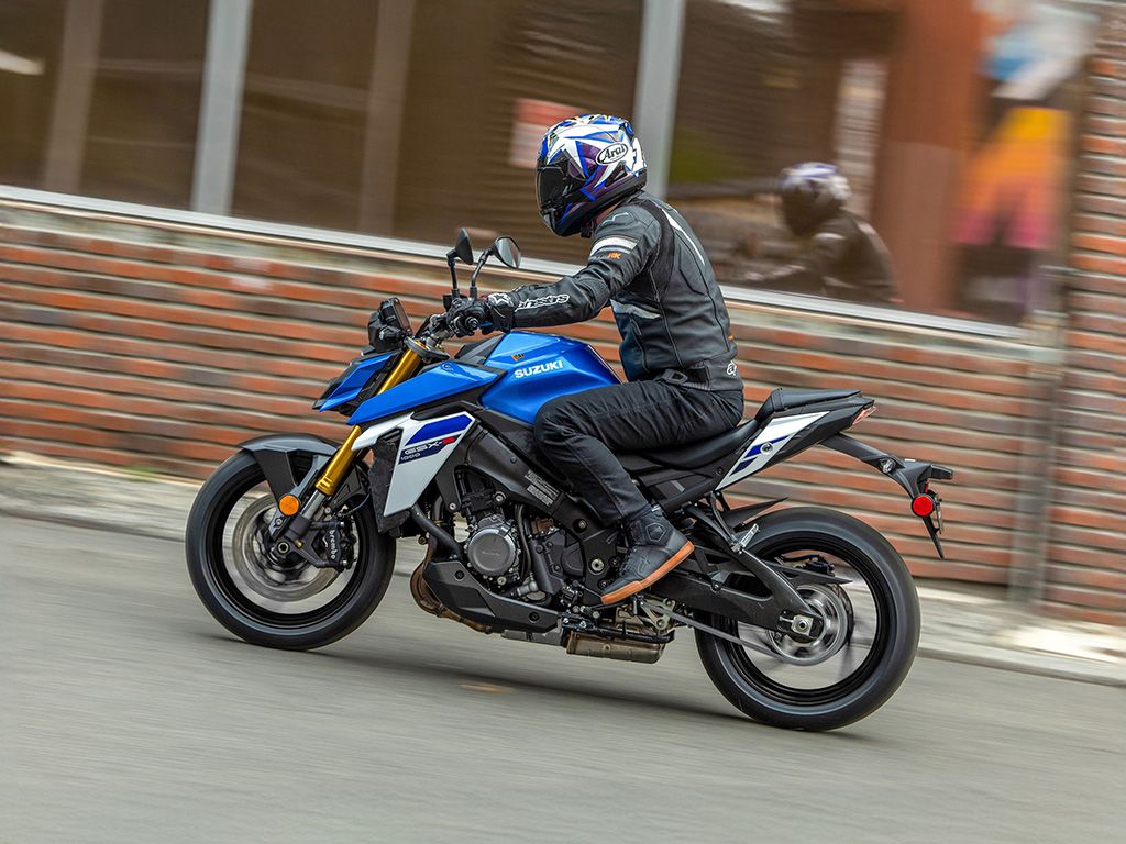 1024x768 GSX S1000's Motorcycles