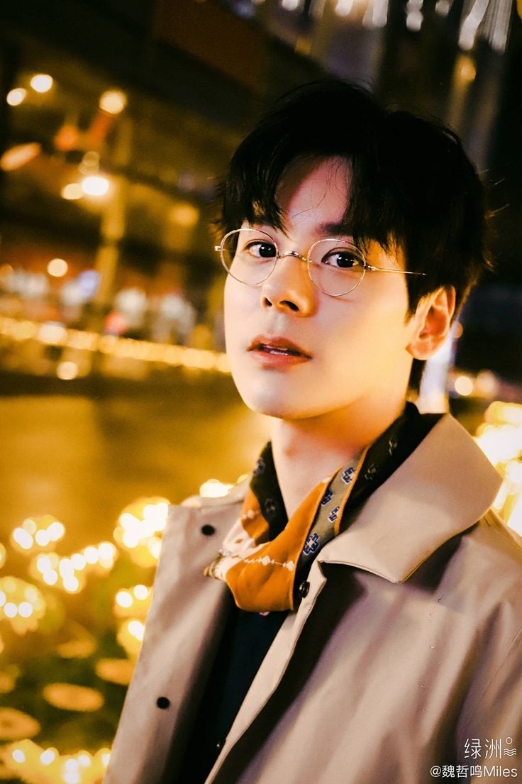 736x1105 Wei Zhe Ming