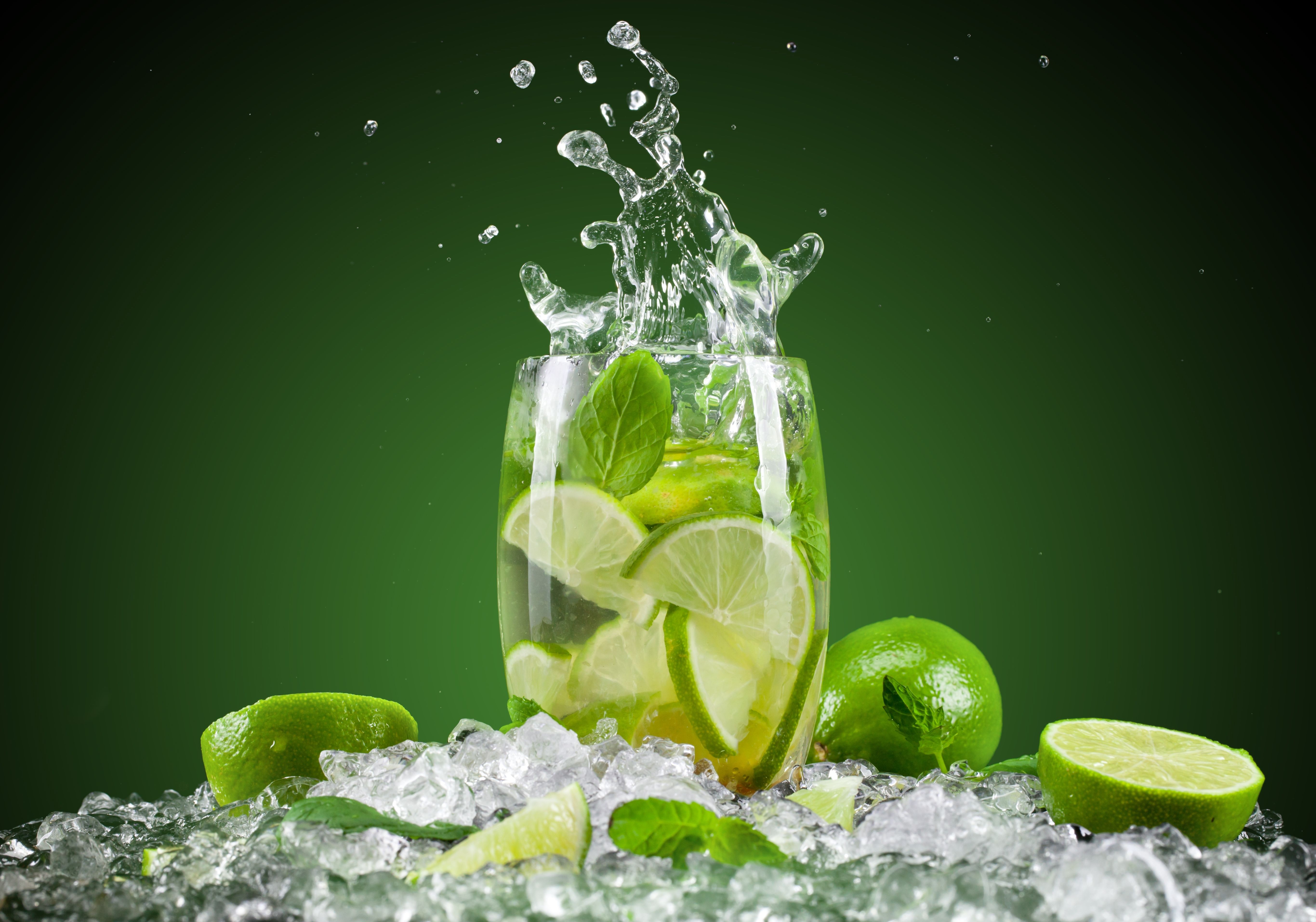 5463x3829 Wallpaper ice, squirt, green, background, glass, cocktail, lime, citrus for mobile and desktop, section еда, resolution 5463x3829