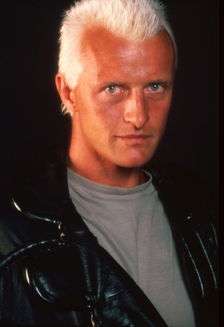 736x1070 Rutger Hauer