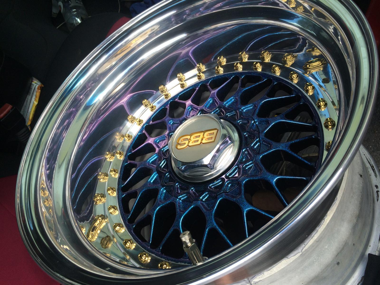 1600x1200 BBS 3pc Wheels finished in Chameleon Sapphire and Ink Black