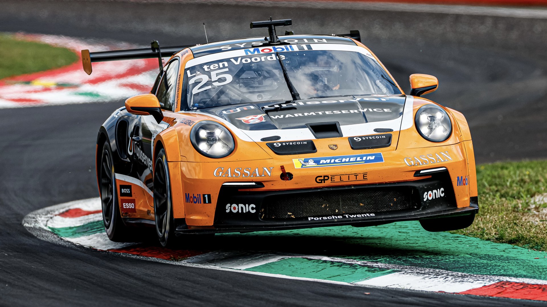 1920x1080 Porsche Supercup Will Be the Formula 1 Support Series Until 2030 After Contract Extension