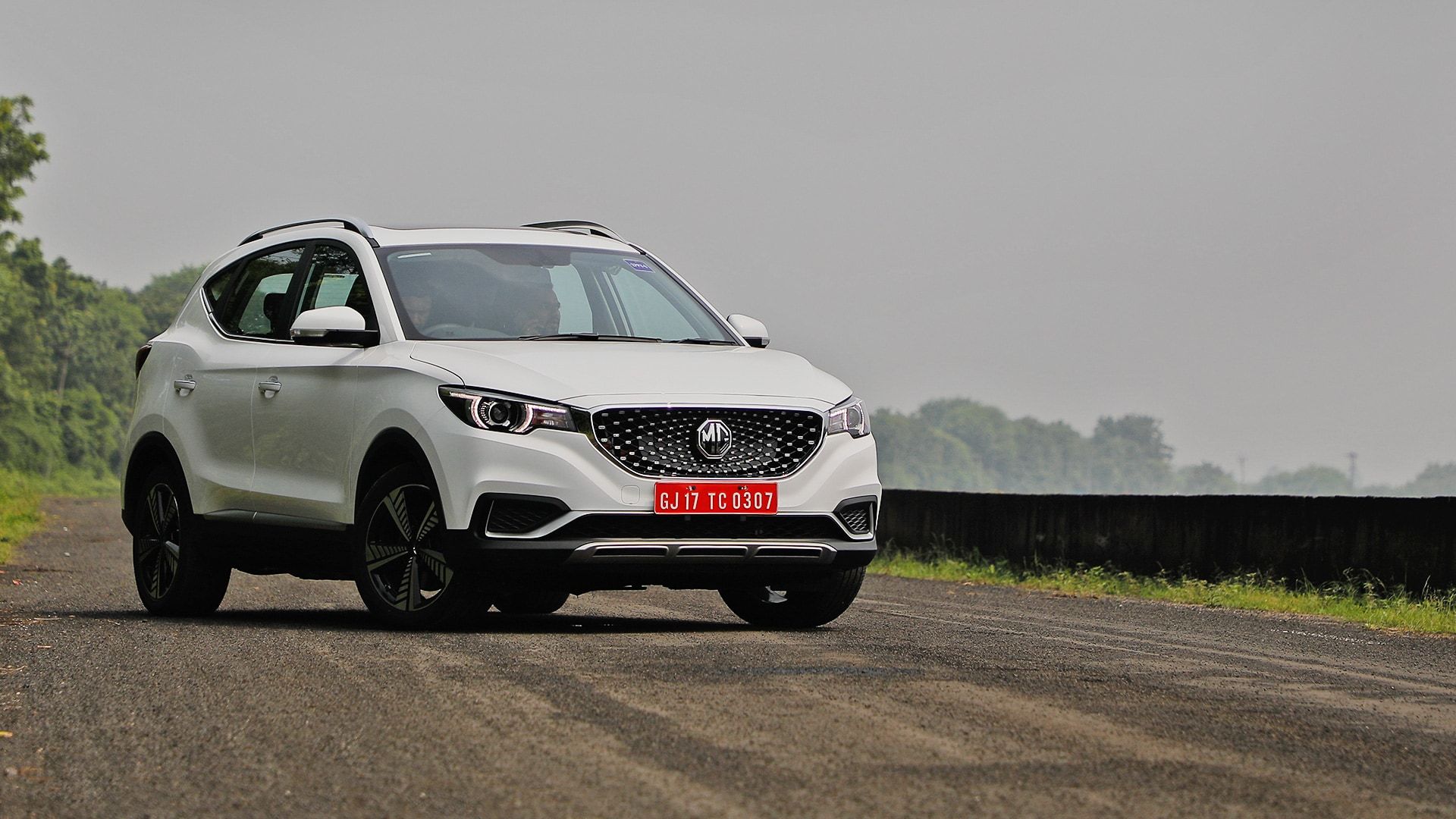 1920x1080 MG ZS EV 2019 STD Exterior Car Photo