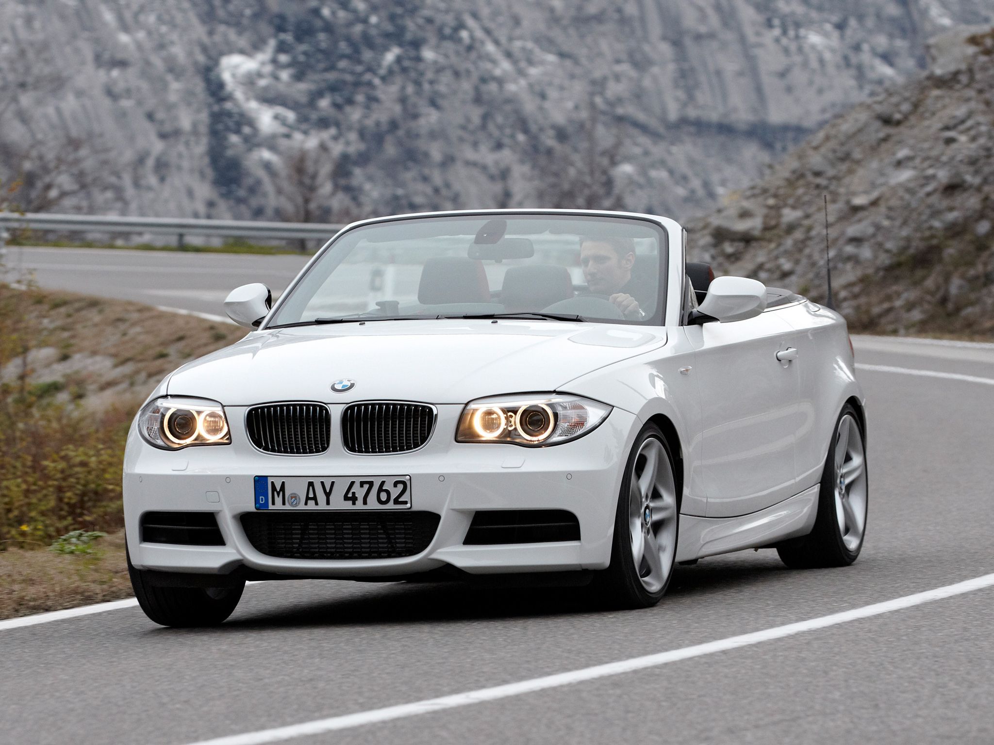 2048x1536 Series Convertible E81 E82 E87 E88 Facelift 1 Series BMW Database Carlook