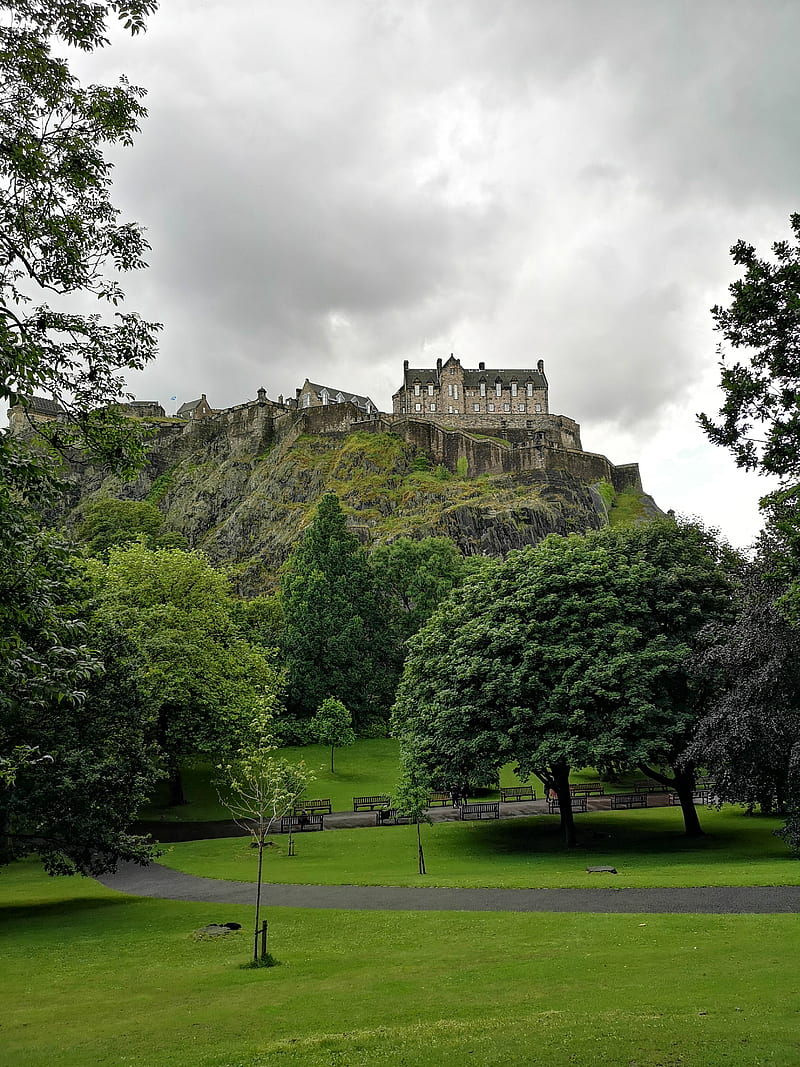 800x1067 Edinburgh castle, green, luscious, park, perfect, rainy, scotland, HD phone wallpaper