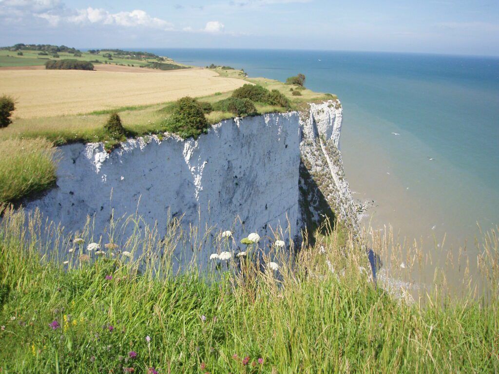 1024x768 White Cliffs of Dover