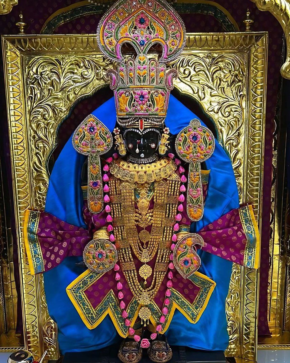 960x1200 Varsha Singh on X: 20. Divine Shri krishna's Mandirs 1. Shri Dwarkadhish Mandir, Dwarka, Gujarat / X