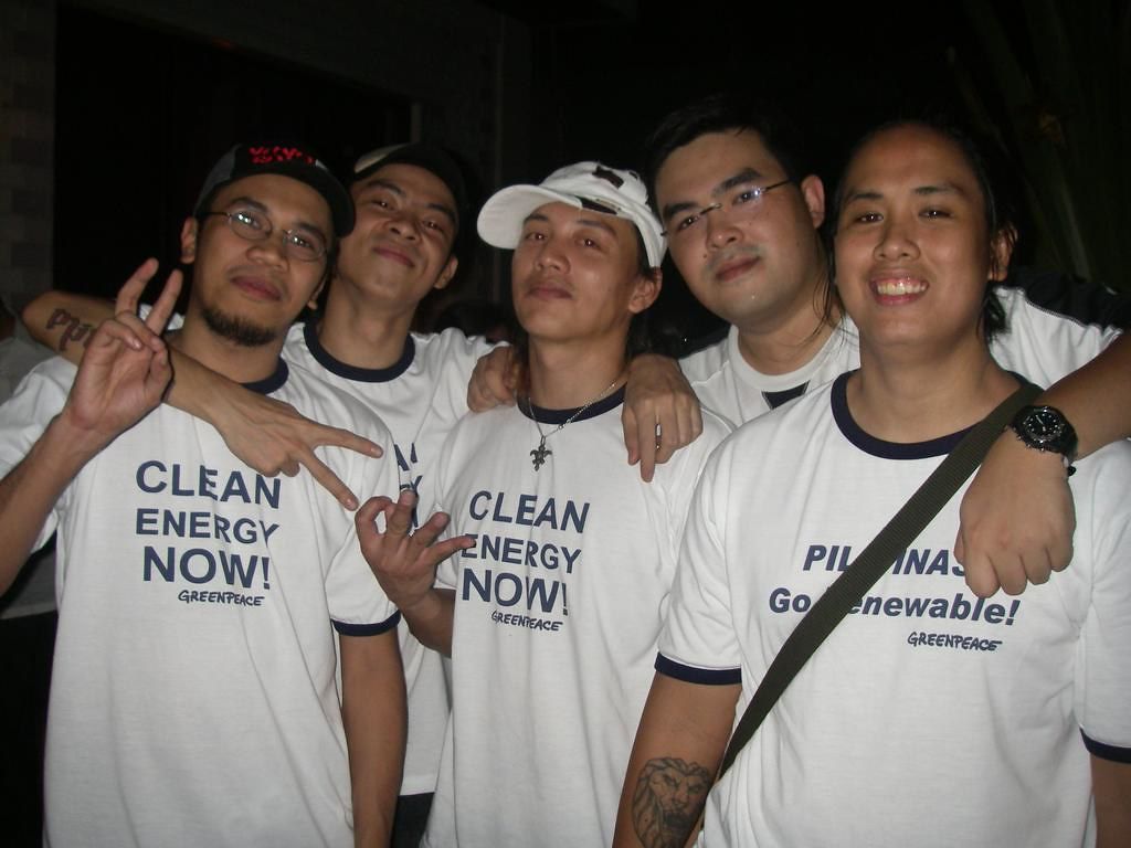 1024x768 Parokya ni Edgar. troy d librarian