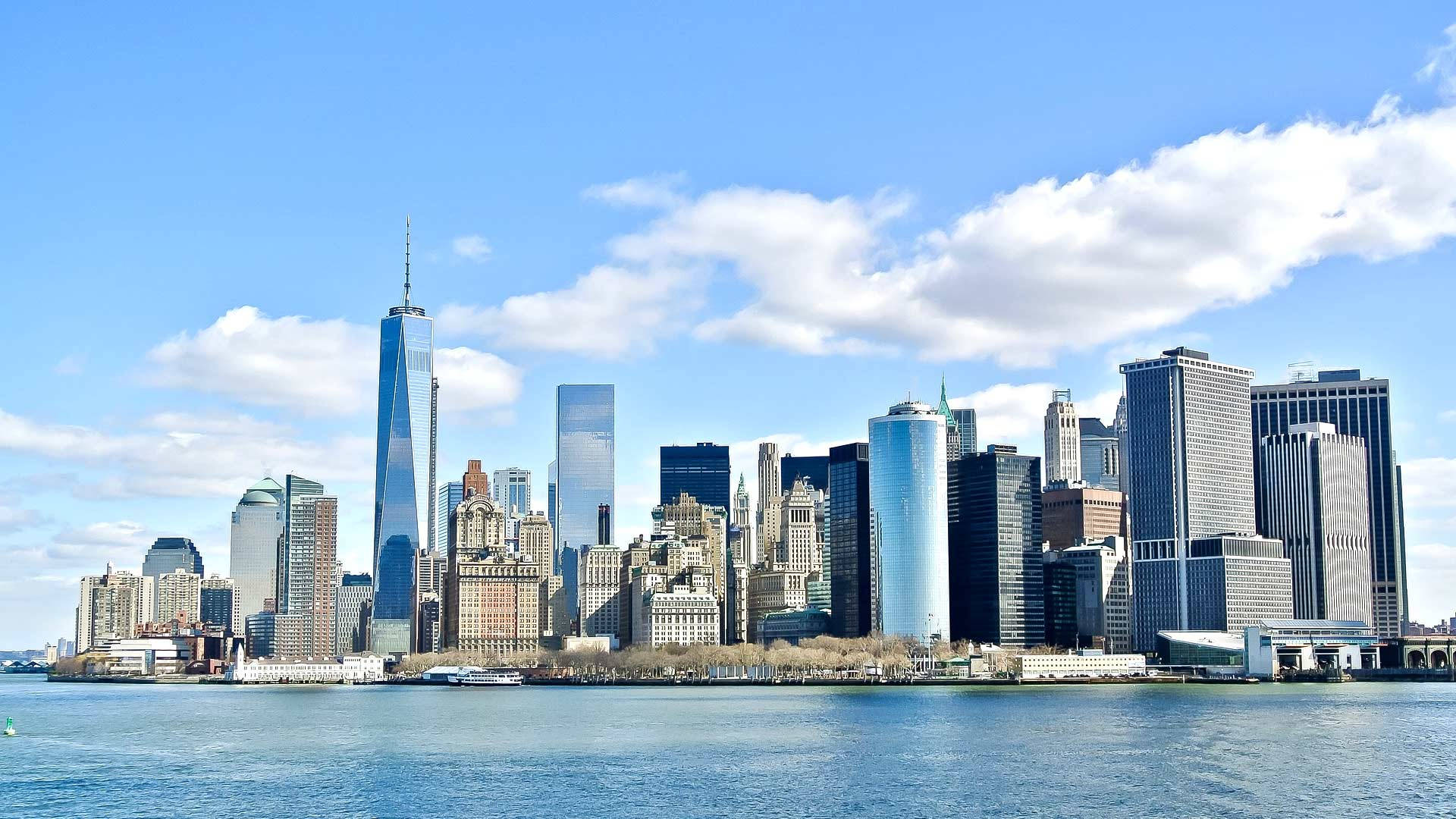 1920x1080 Microsoft Teams Cityscape In Daylight Wallpaper