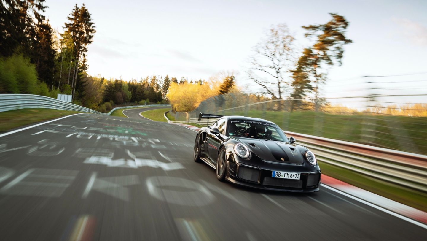 1440x812 6:43.300 minutes: Porsche sets new lap record Newsroom USA