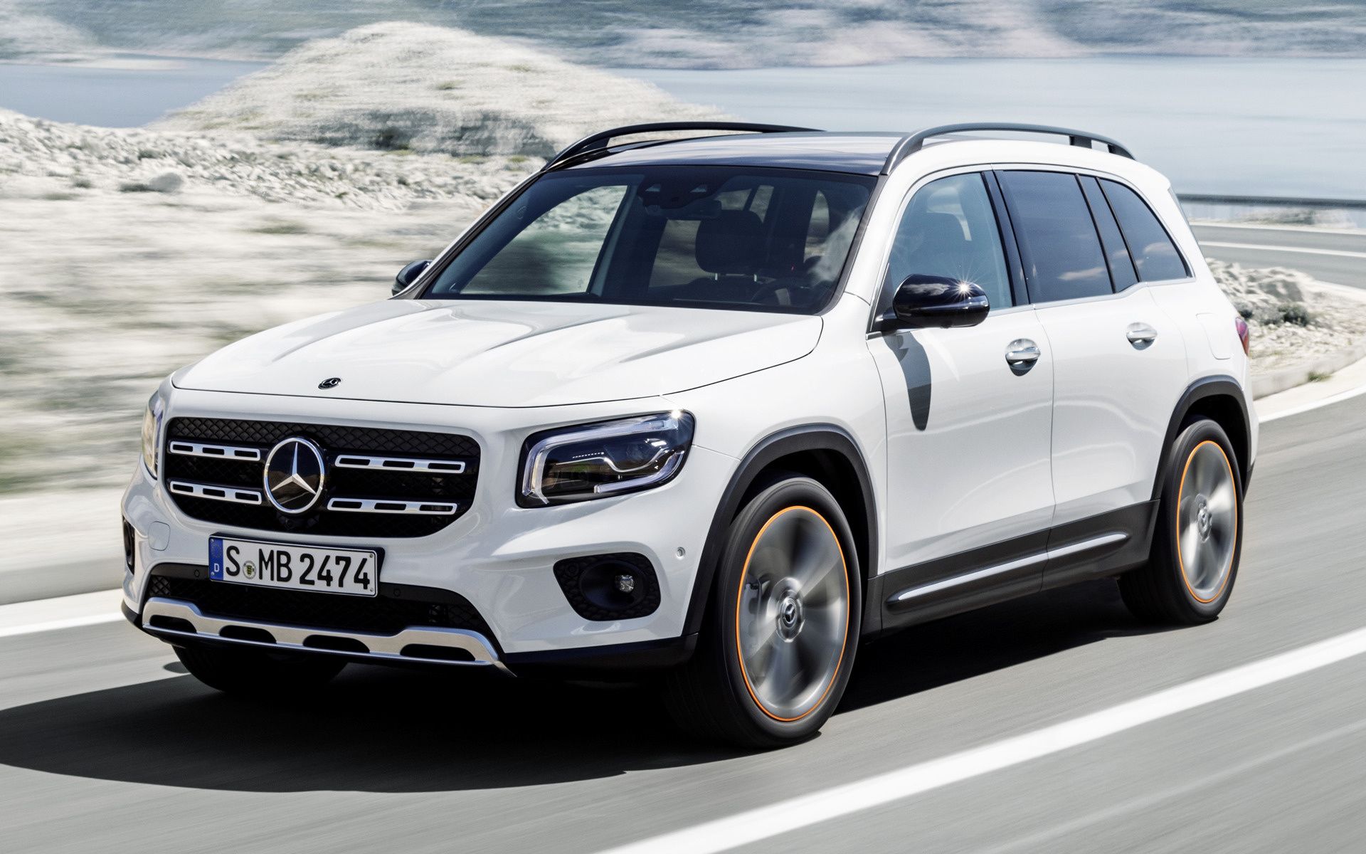 1920x1200 Mercedes GLB 450 Wallpaper