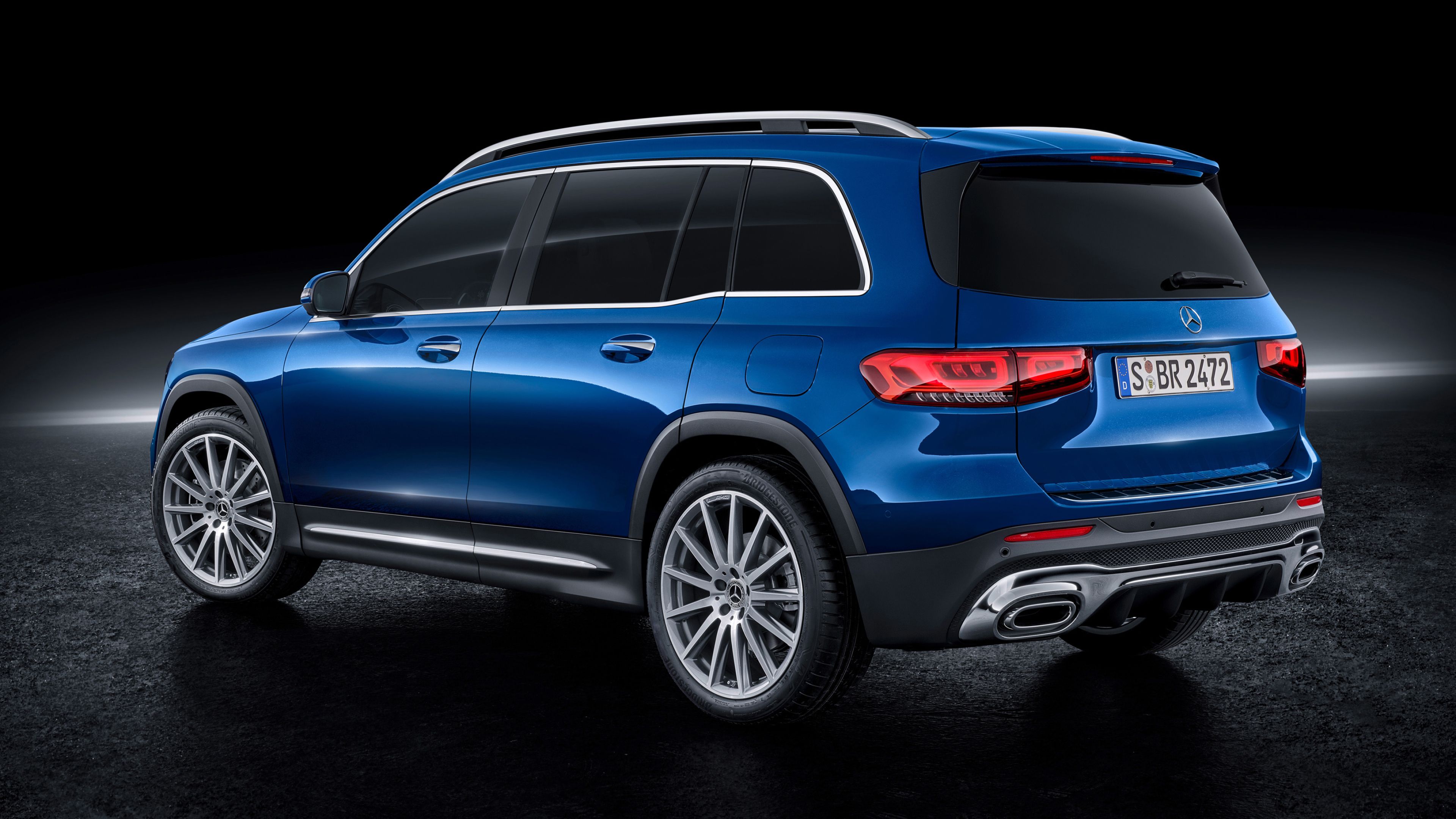 3840x2160 Mercedes Benz GLB Wallpaper