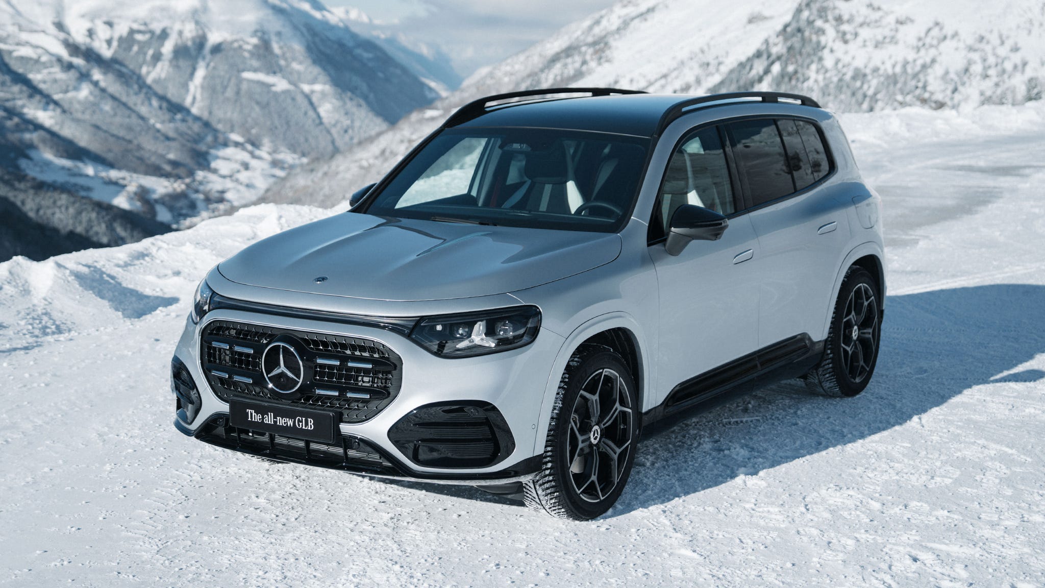 2048x1152 Mercedes GLB: What Happens When A Small Sedan Becomes A Seven Seat SUV?