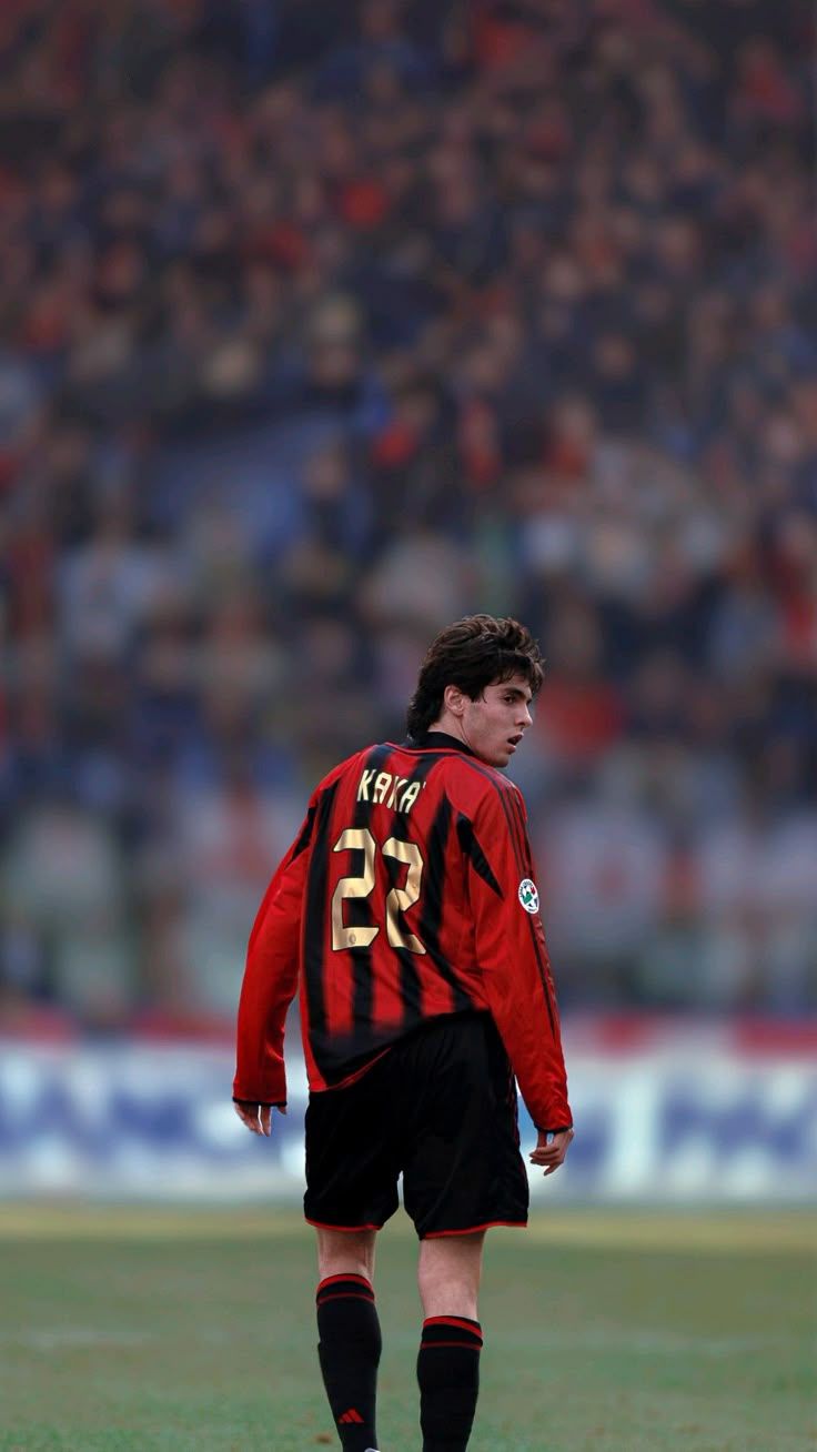 736x1308 Wallpaper jogadores de futebol. Wallpaper do kaka, Wallpaper kaká, Fotos de jogadores de futebol
