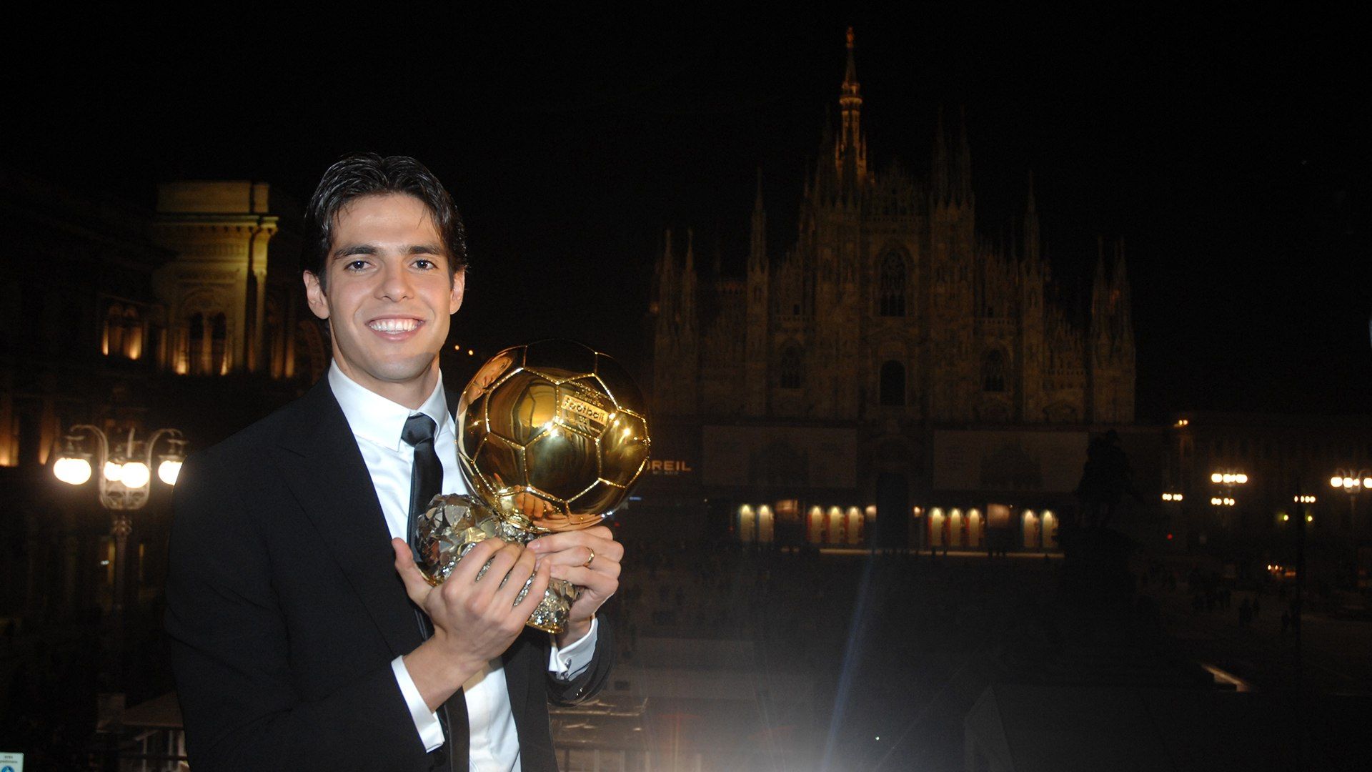 1920x1080 #OnThisDay: il Pallone d'Oro a Kaká
