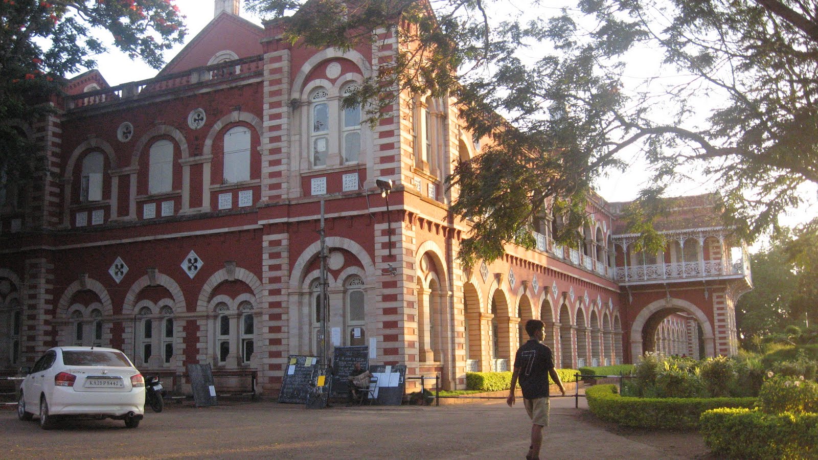 1600x900 harimohan paruvu: The Hubli Diaries 23- 2011