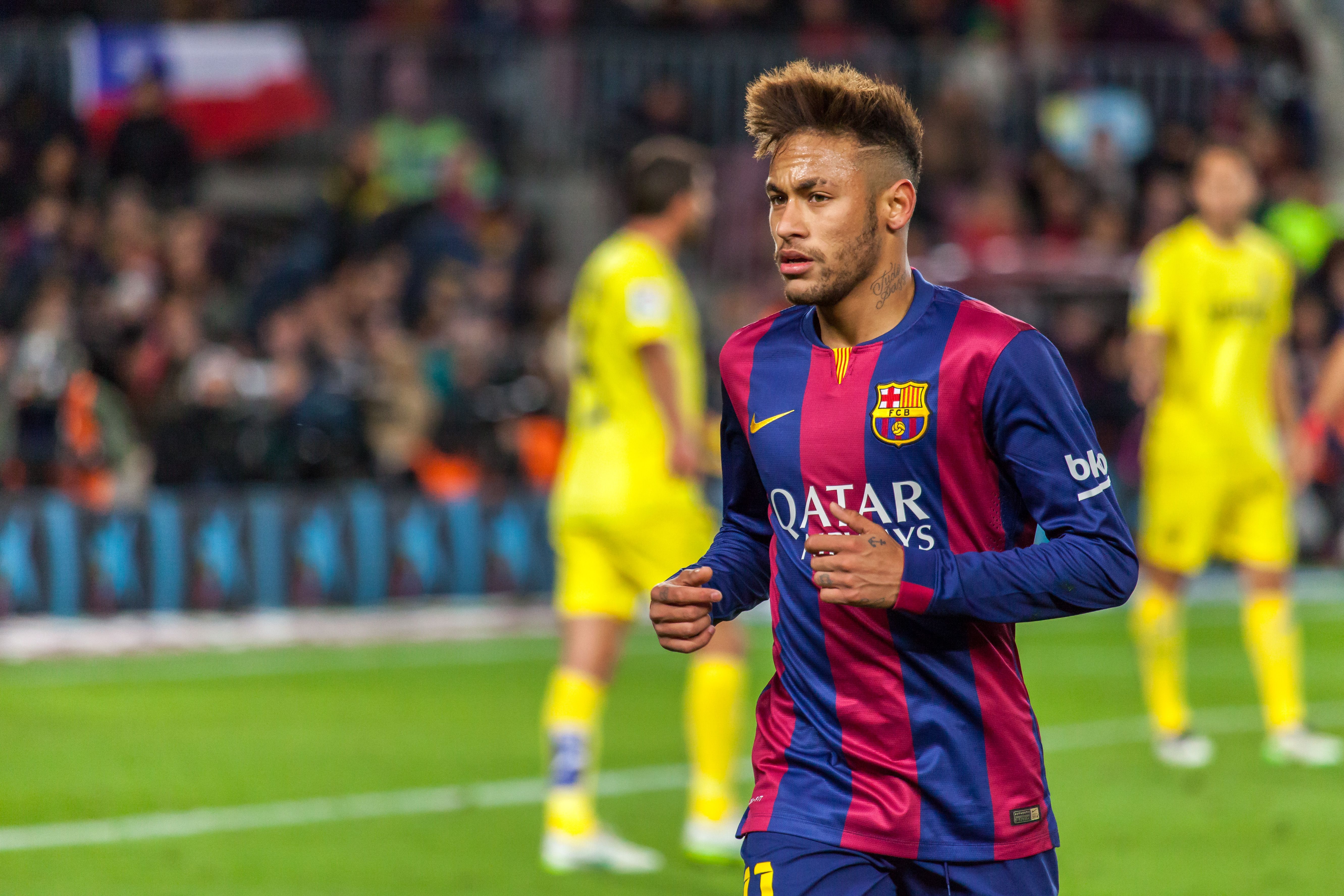 5325x3550 Neymar's 4K Moment: Brazilian Soccer Star in Actionx3550