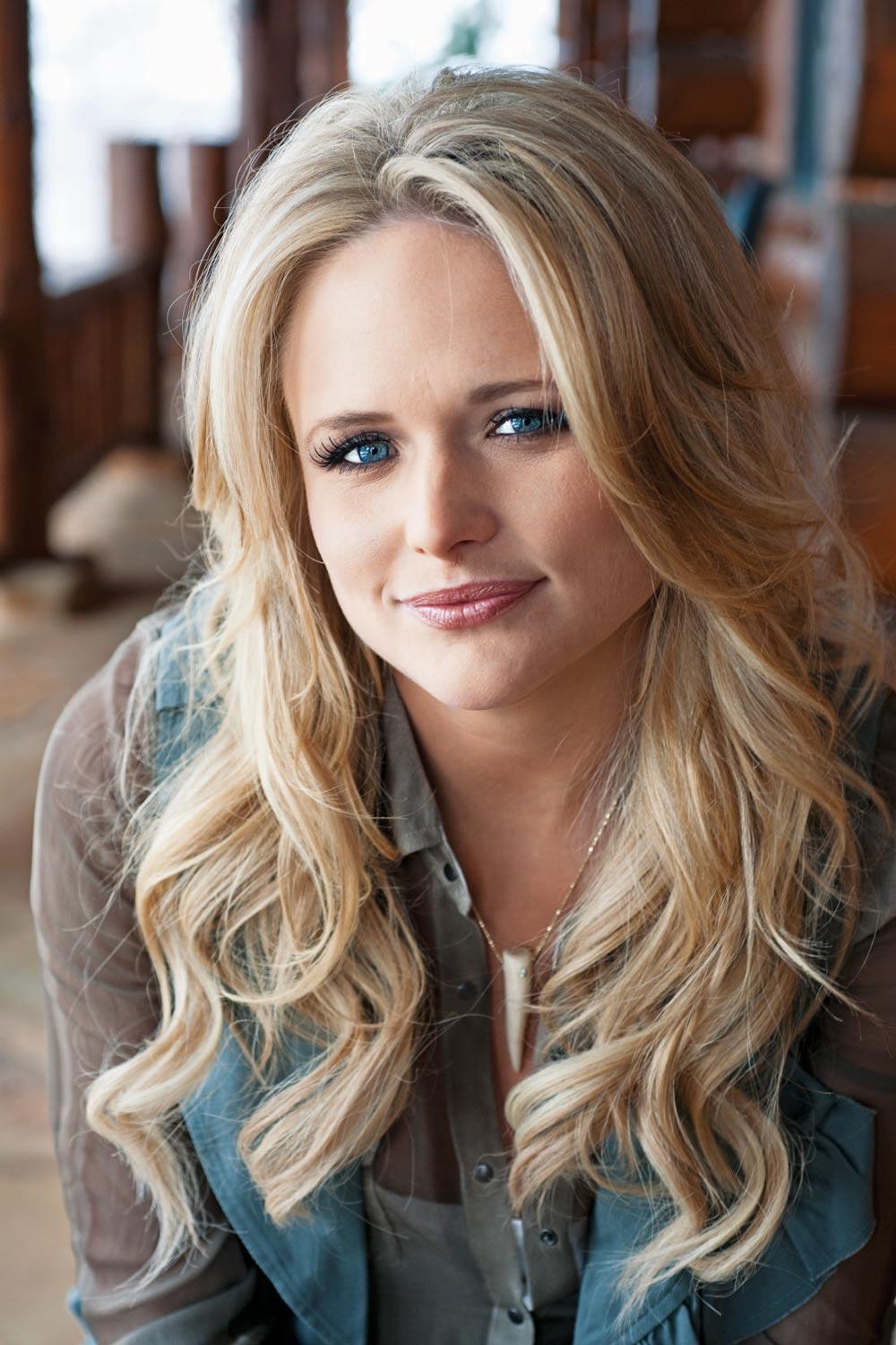 1000x1500 1000x1500px Miranda Lambert (182.05 KB).07.2015