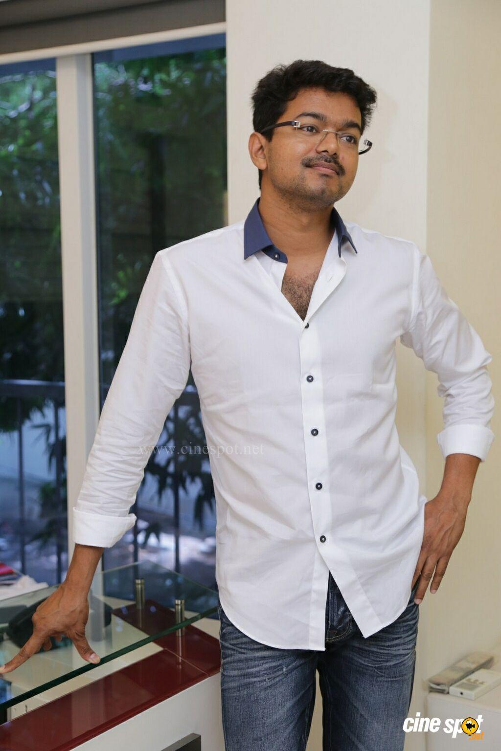1024x1536 Ilayathalapathy Vijay HD Wallpaper Kaththi