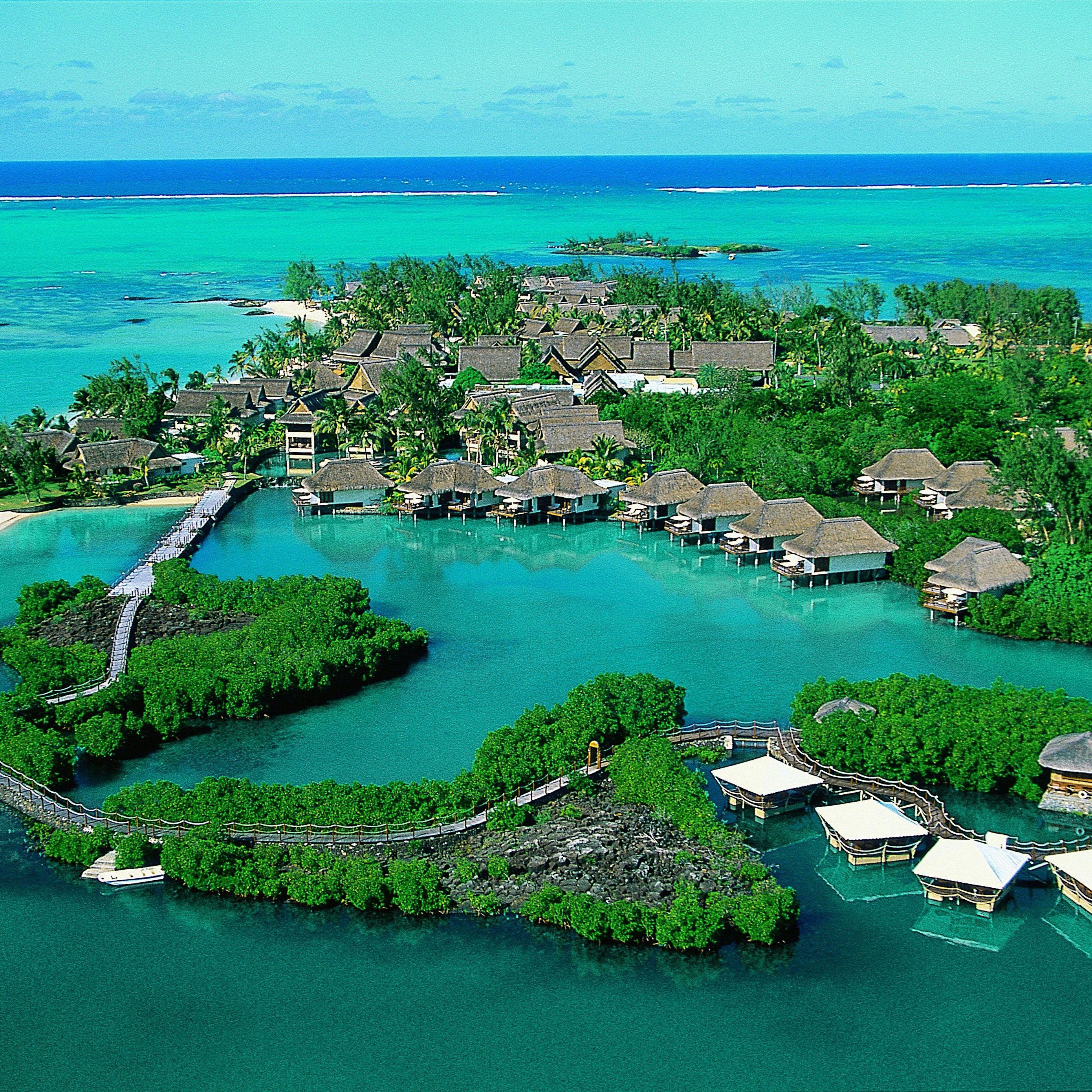 2780x2780 Download wallpaper 2780x2780 ocean hotel, exotic, holiday, nature