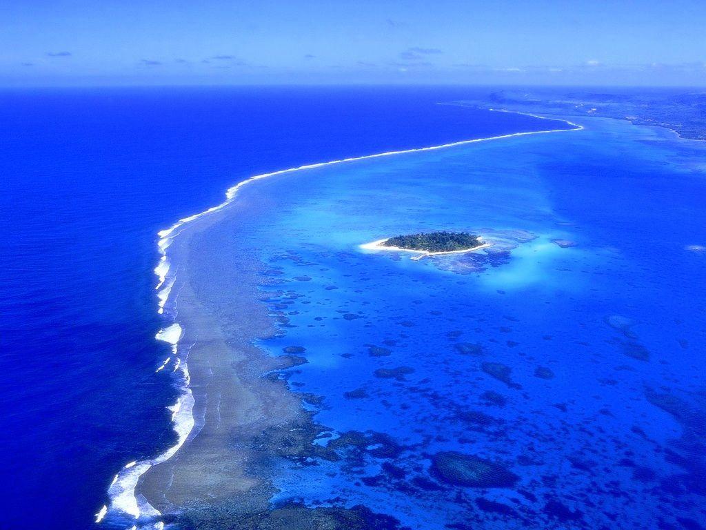 1024x768 Private Island Wallpaper