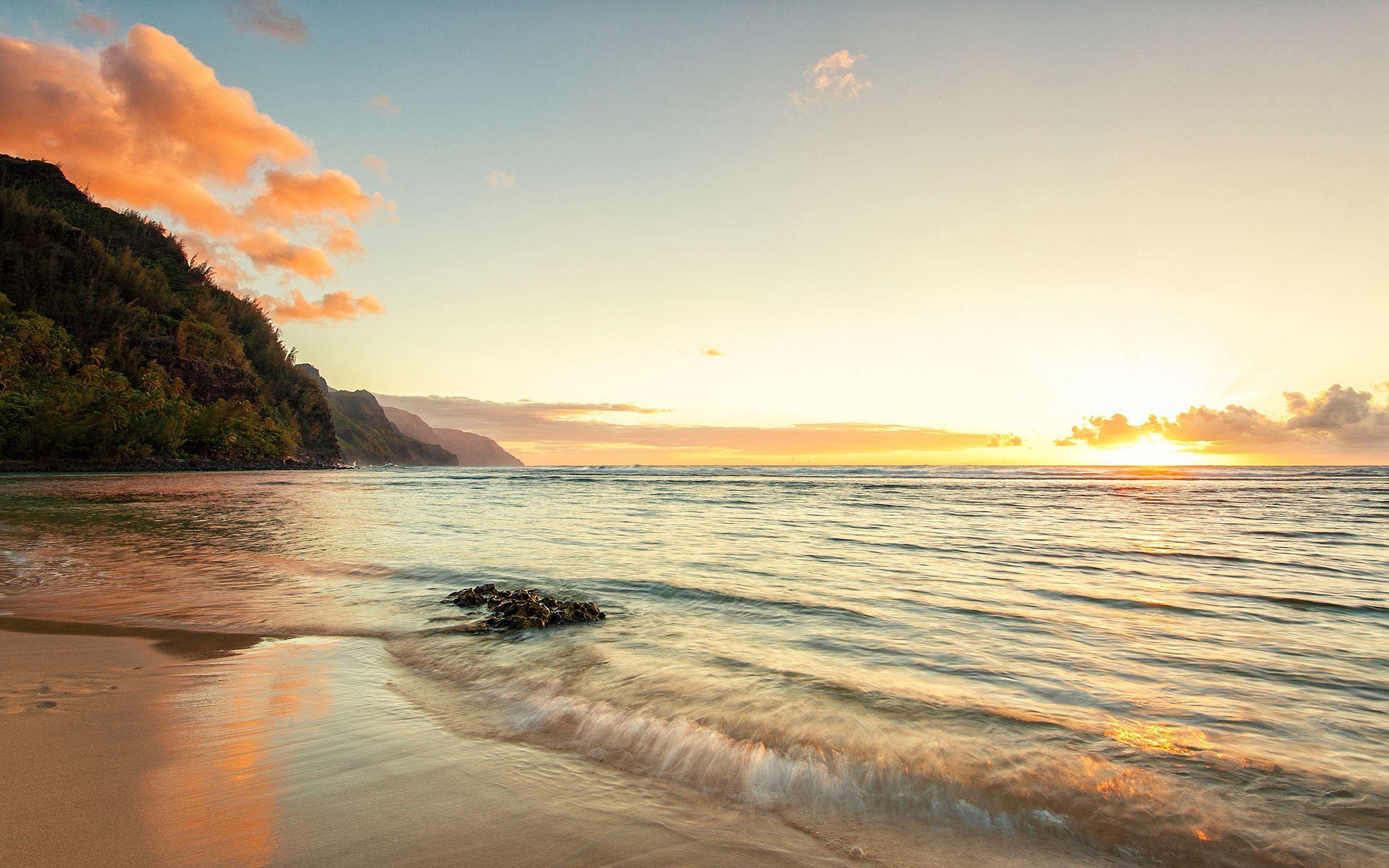2560x1600 Beach Background Wallpaper