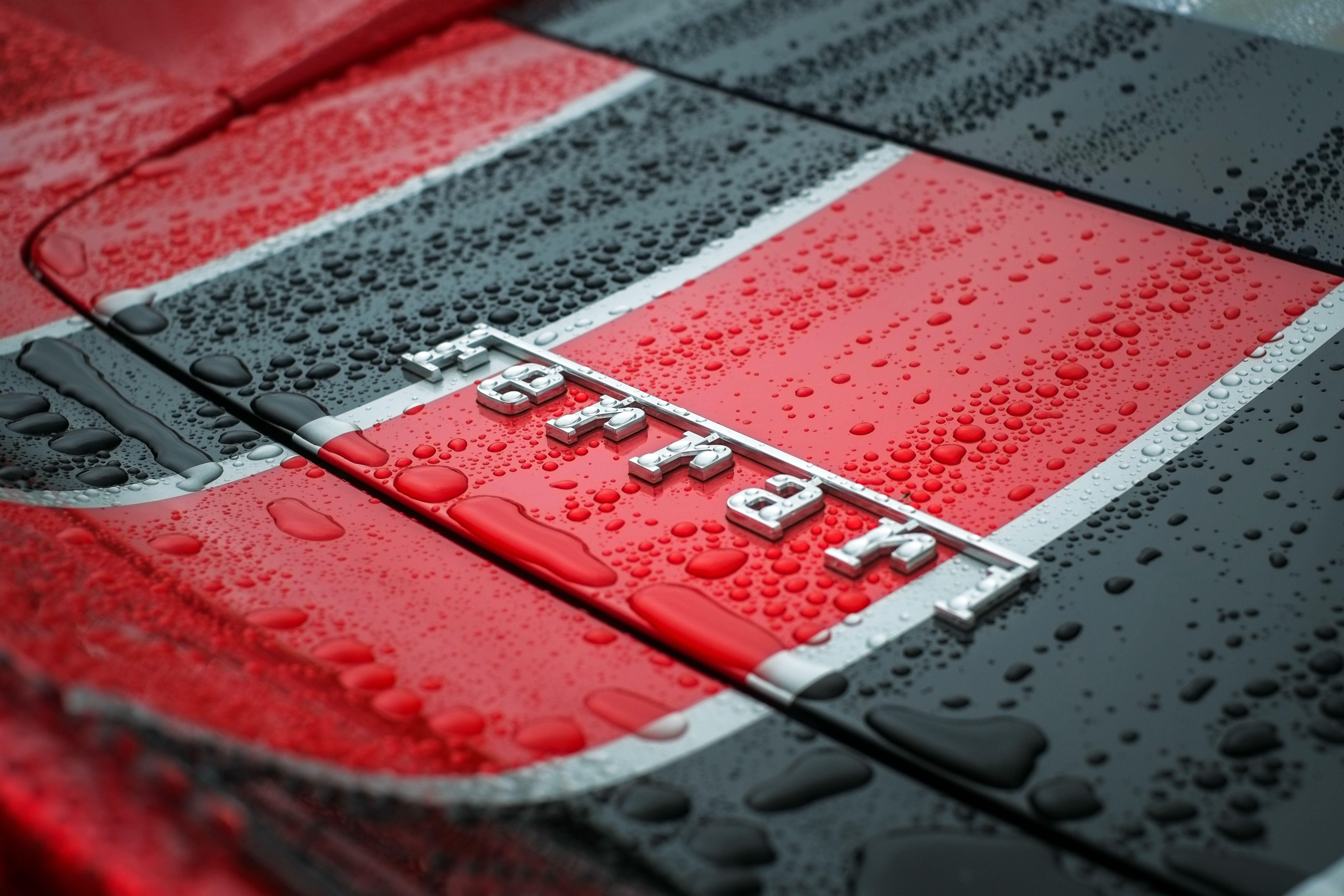 4896x3264 Ferrari 4K Wallpaper, Logo, Emblem, Droplets, 5K, Cars